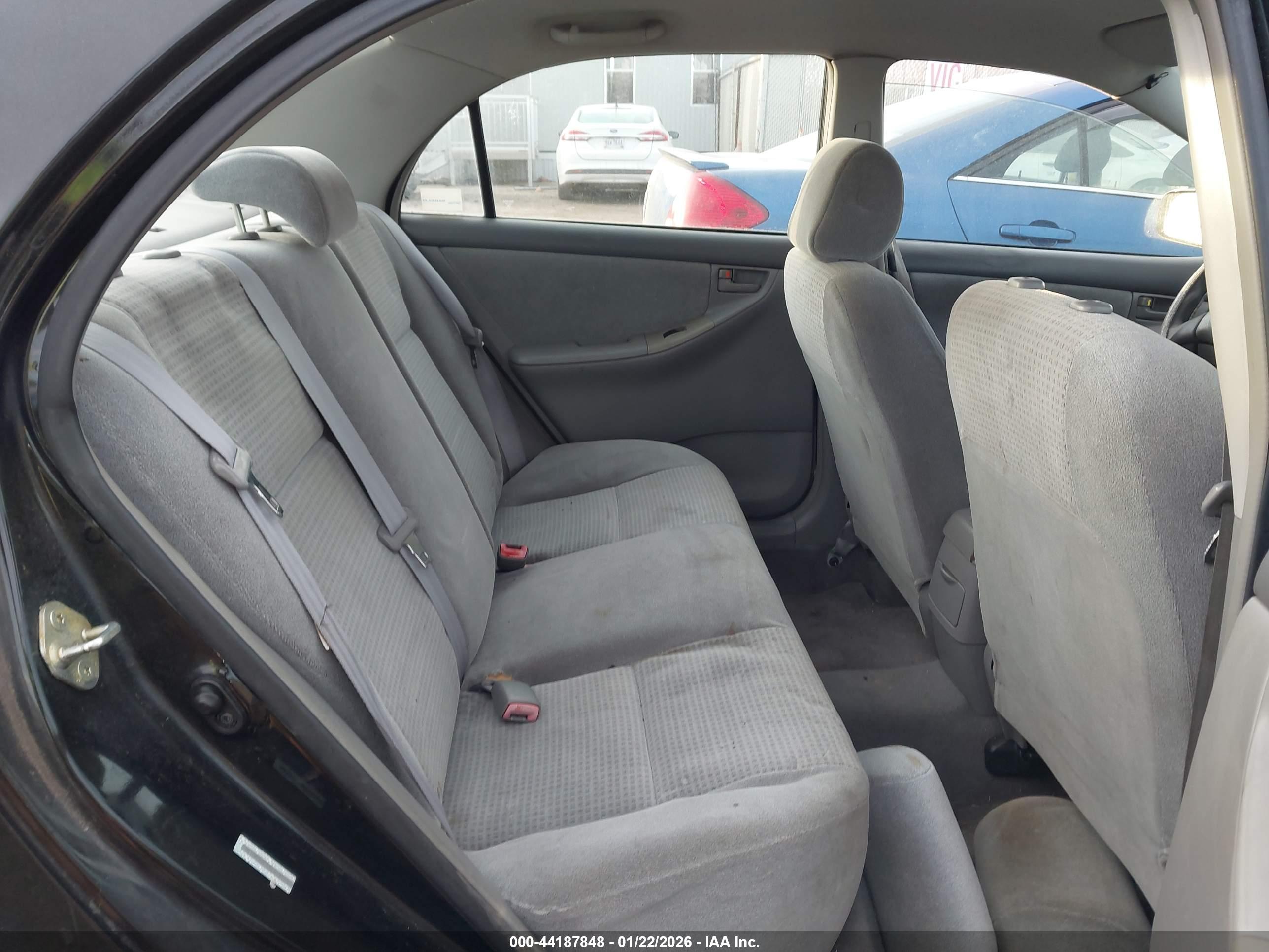 TOYOTA COROLLA image 8