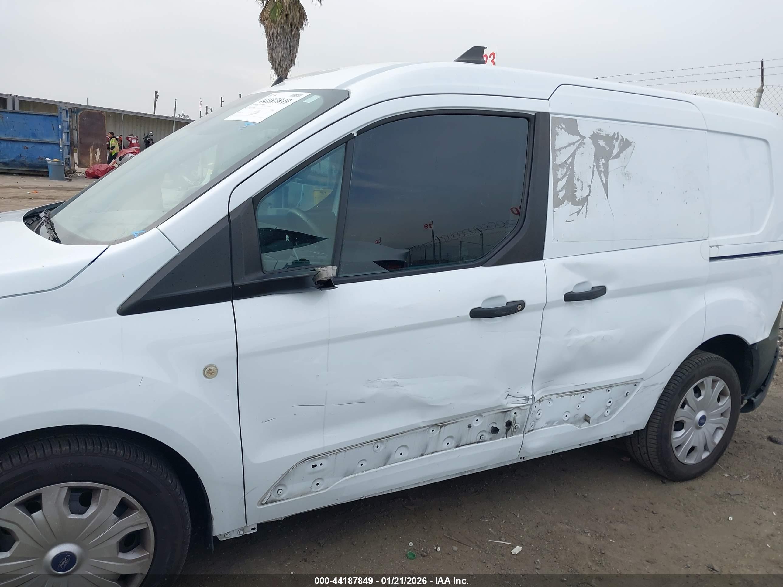 FORD TRANSIT image 6