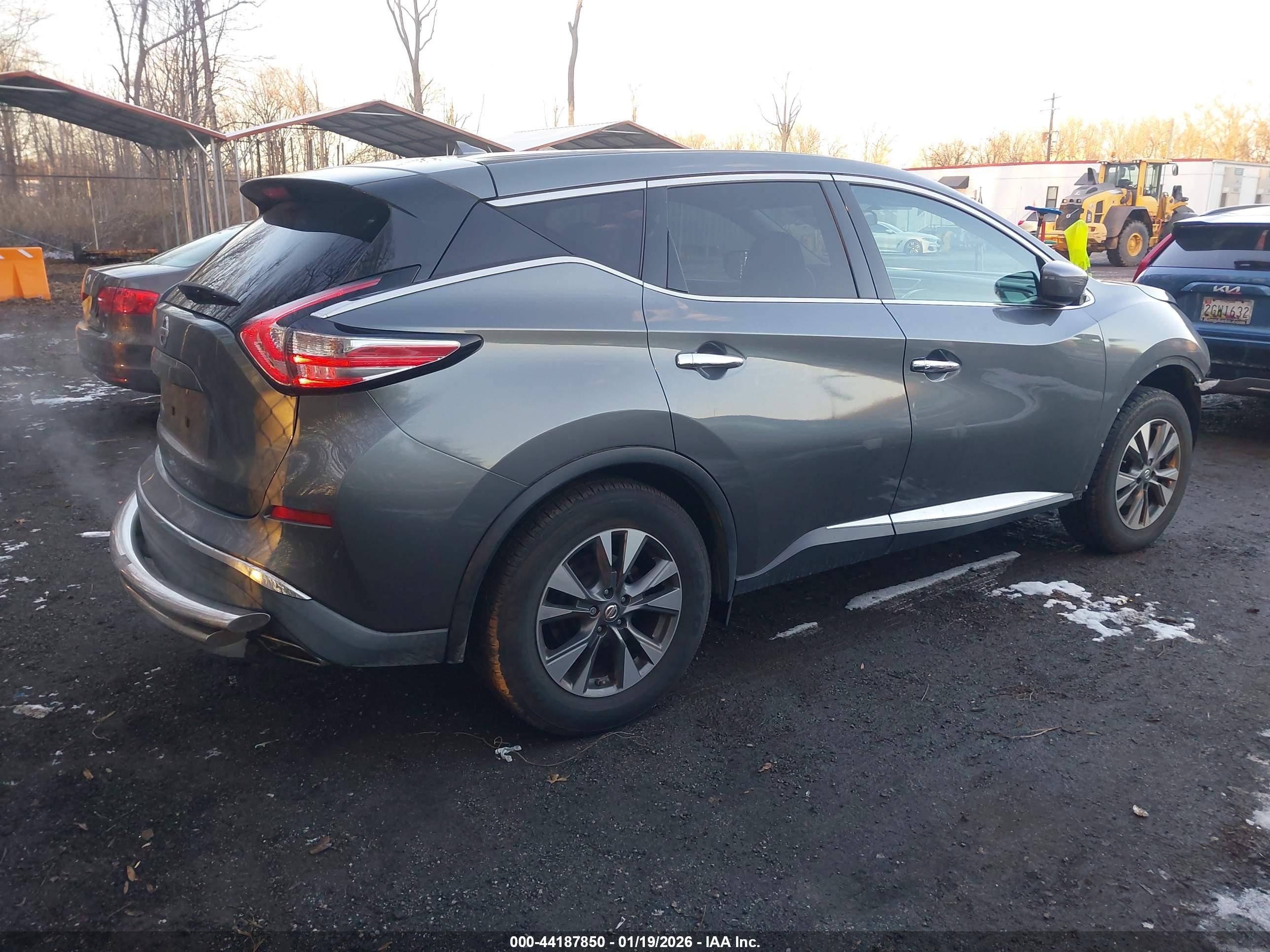 NISSAN MURANO image 4