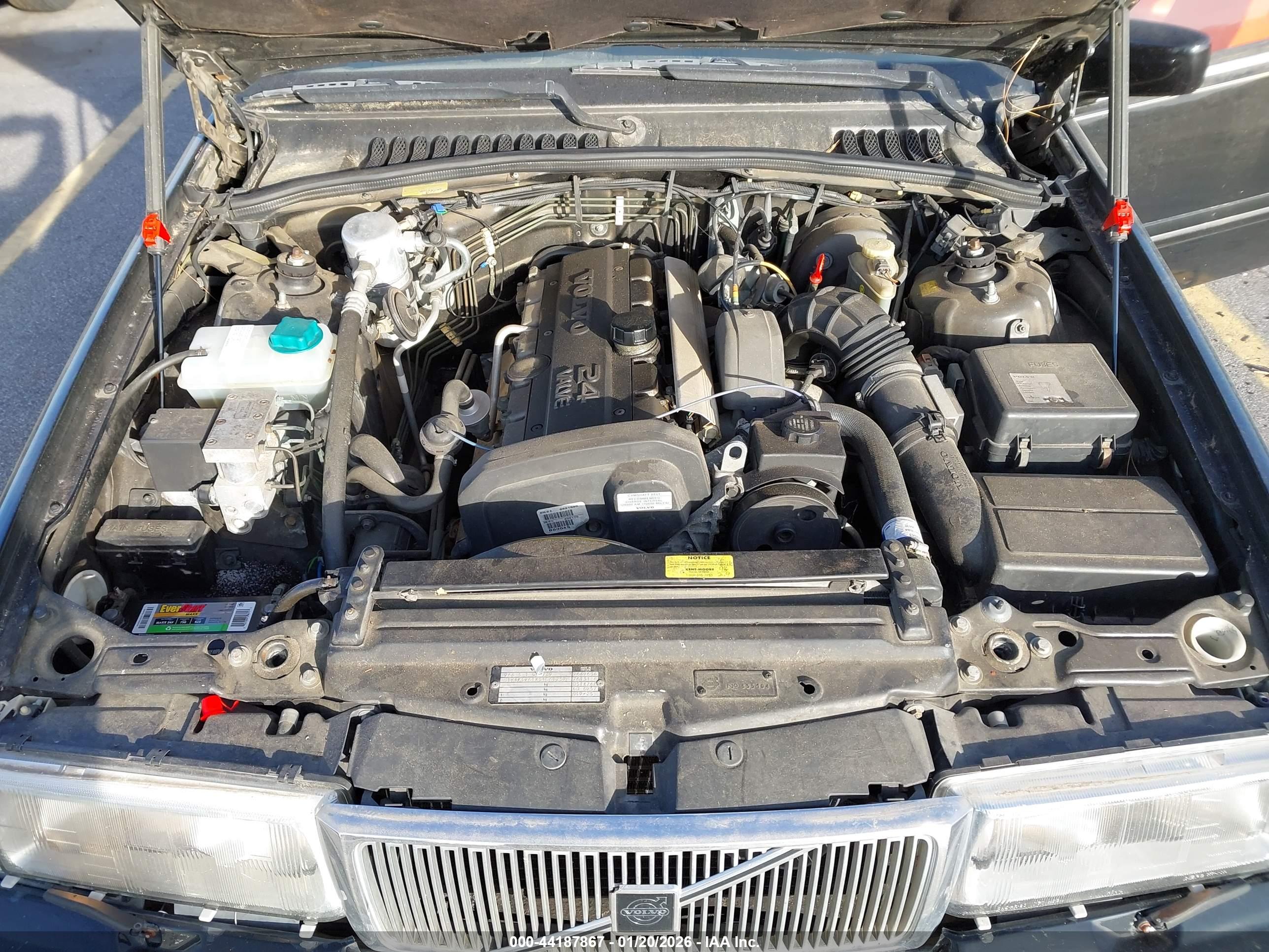 VOLVO 960 image 10