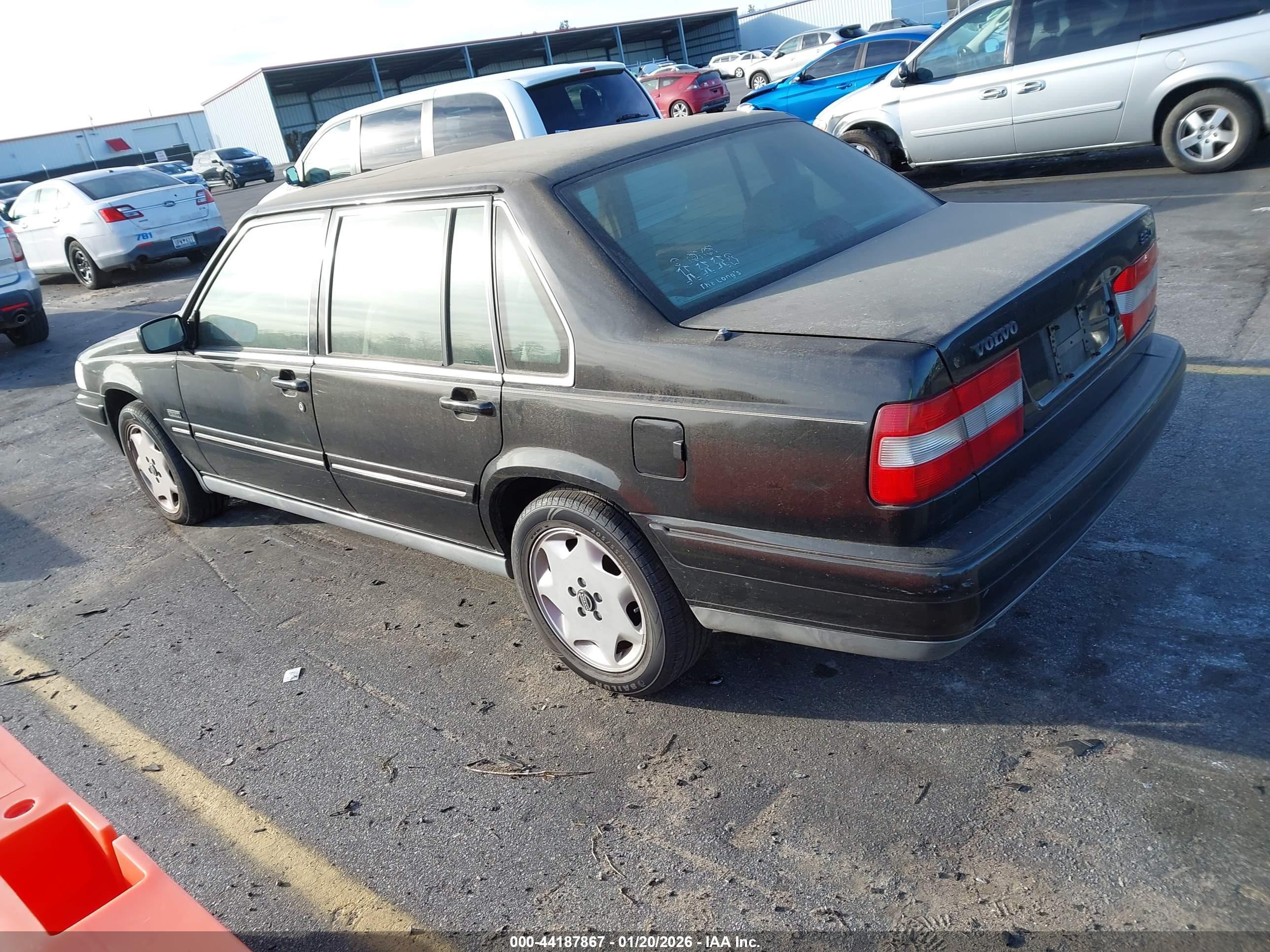 VOLVO 960 image 3