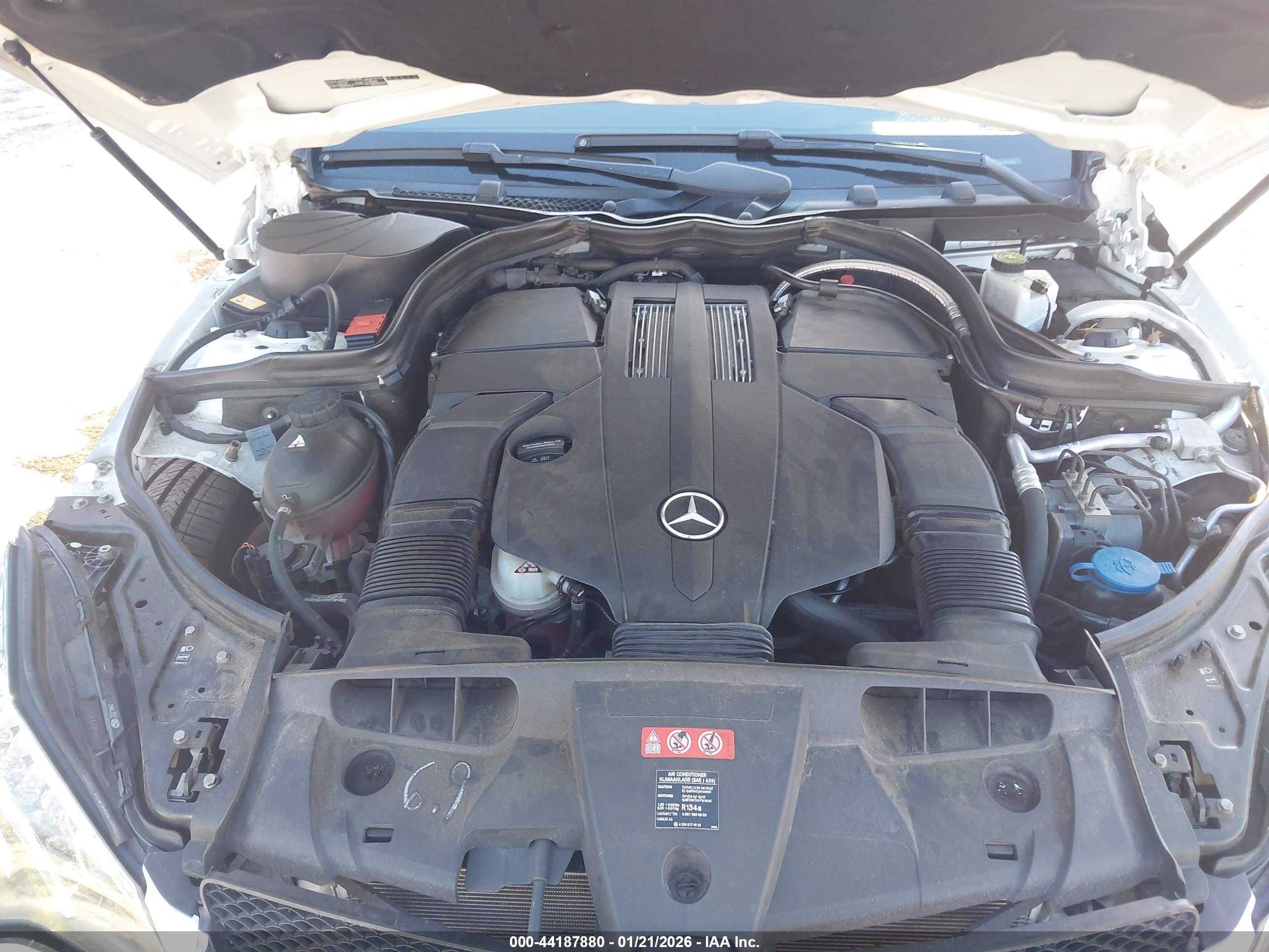 MERCEDES-BENZ E image 10