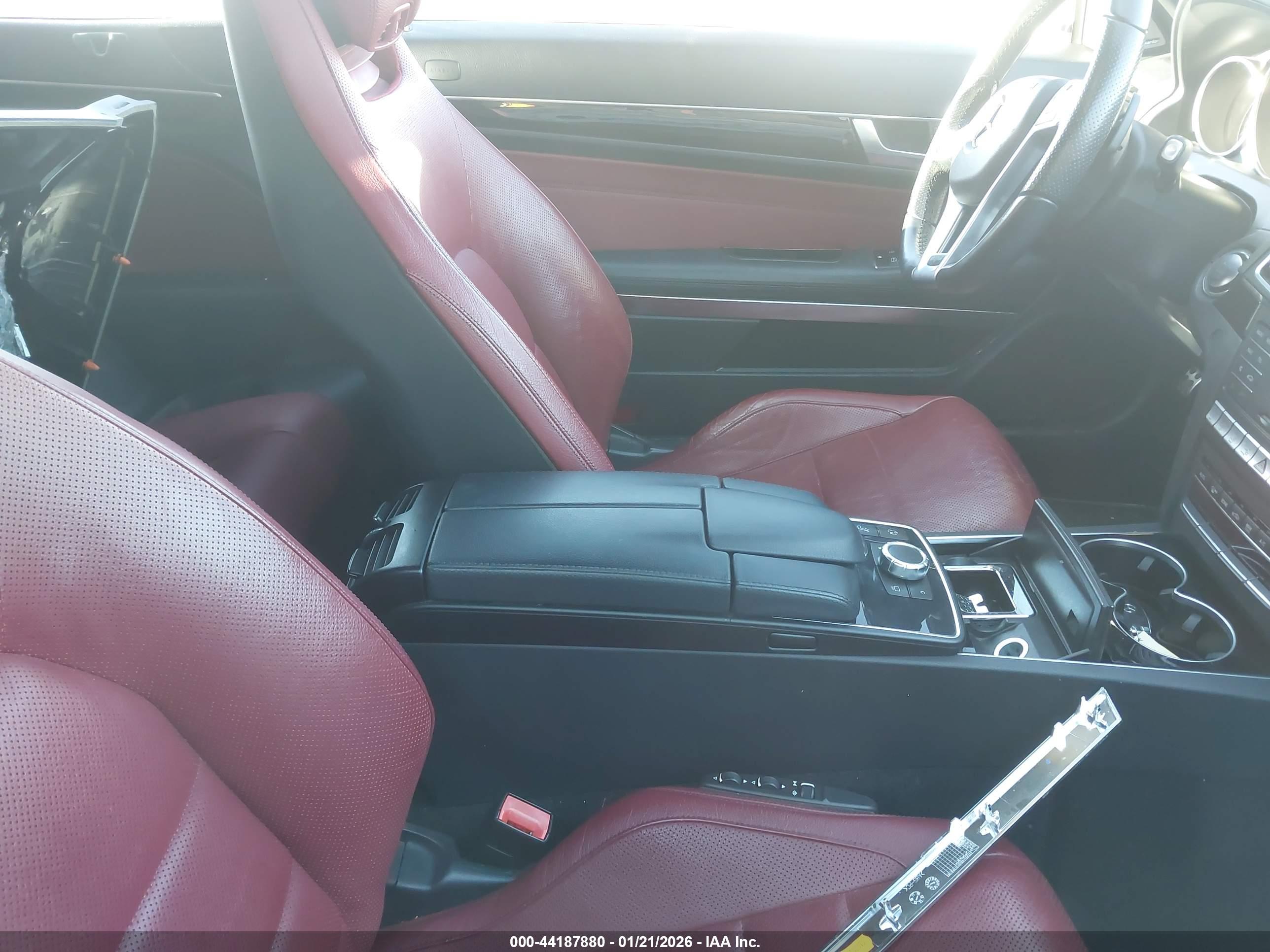 MERCEDES-BENZ E image 5