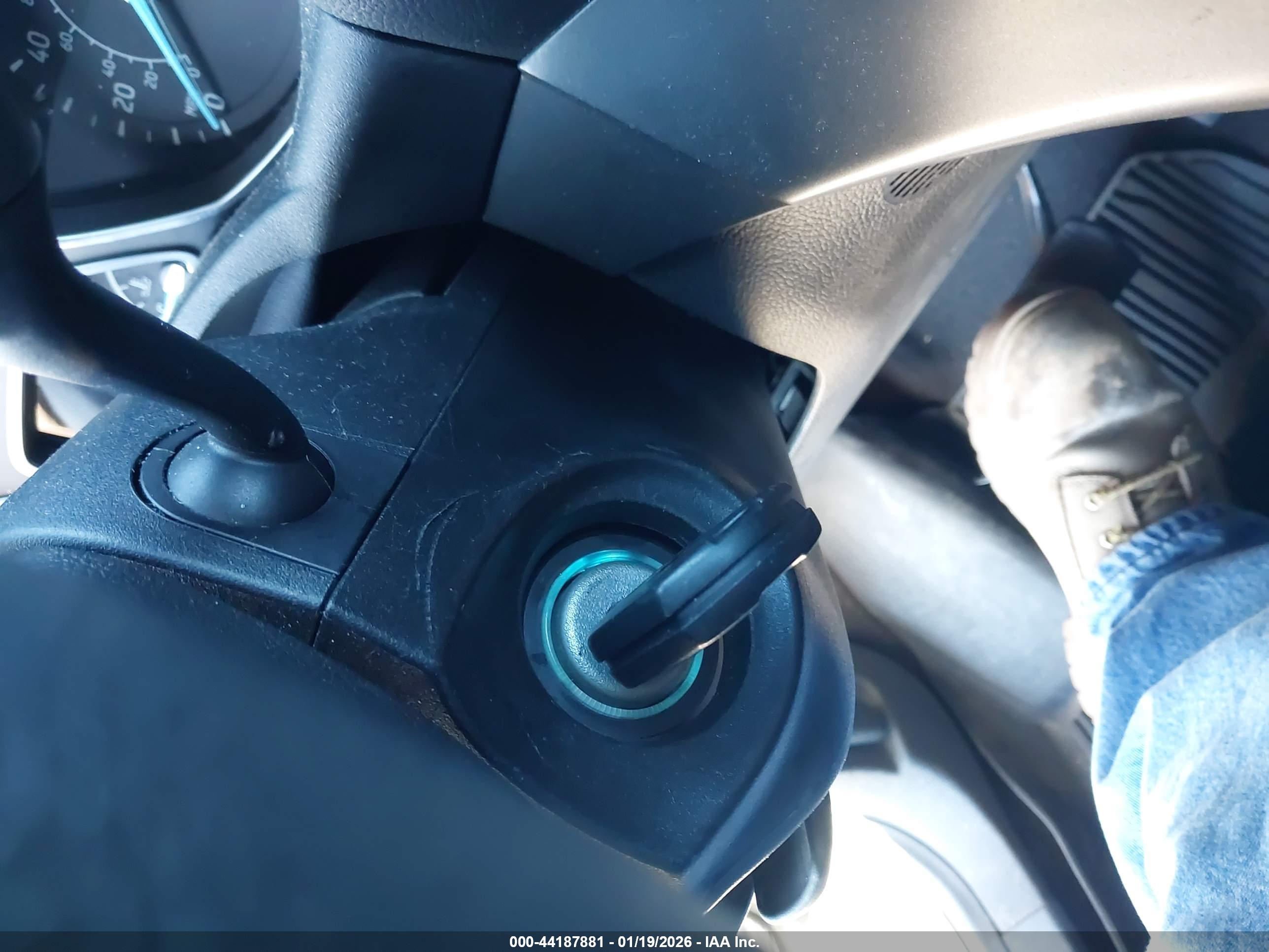 FORD ESCAPE image 11