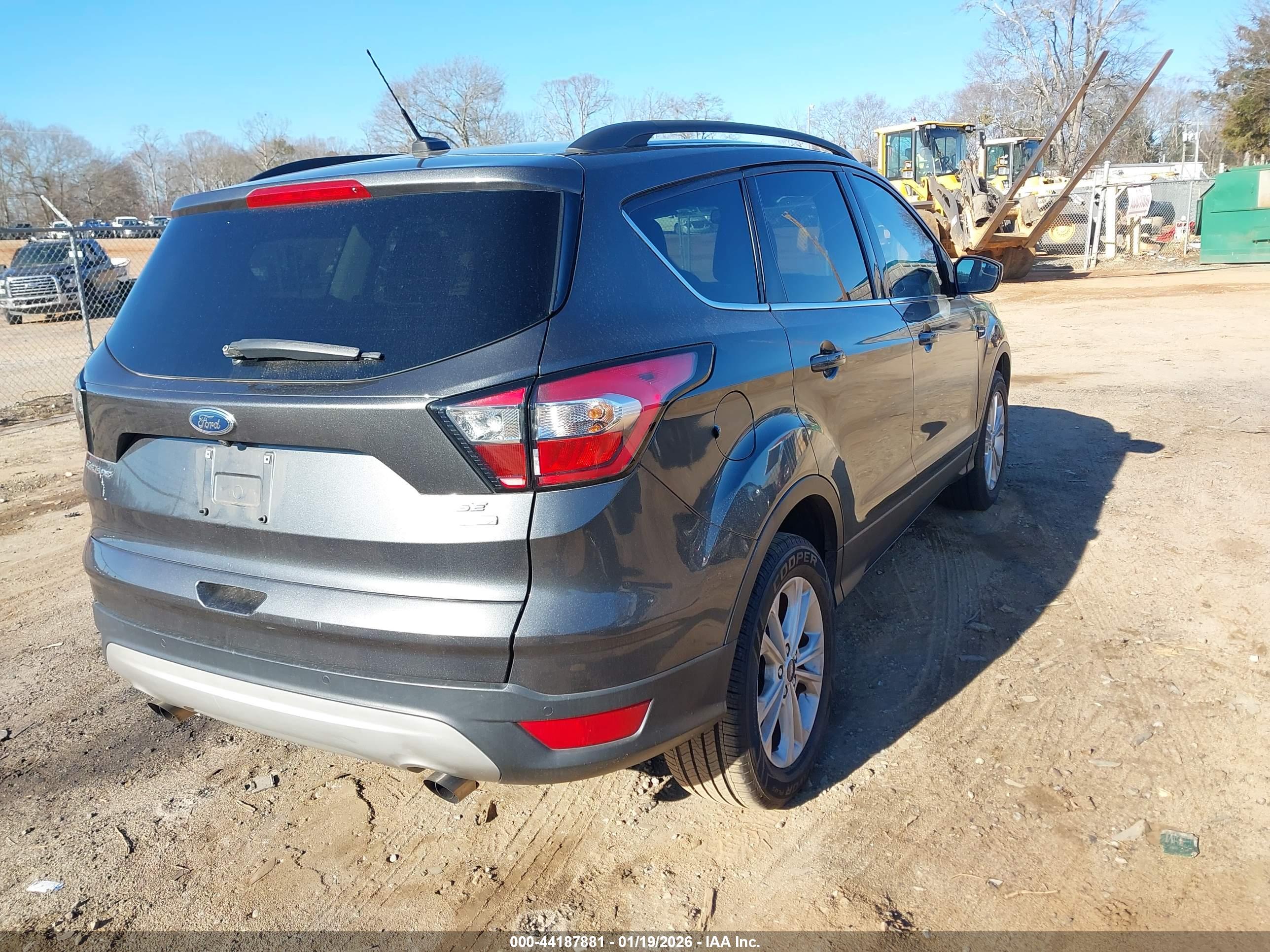 FORD ESCAPE image 4