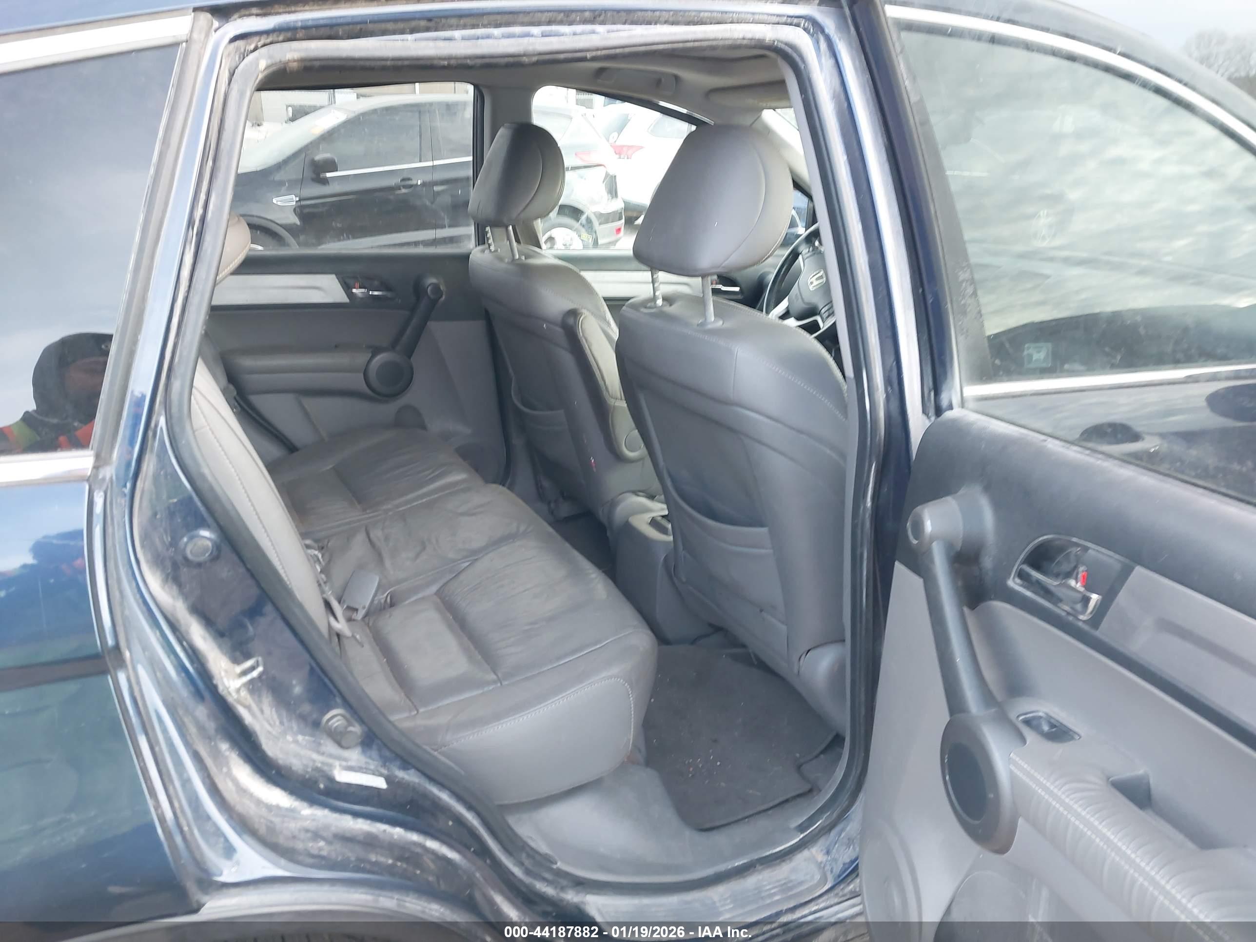 HONDA CR-V image 8
