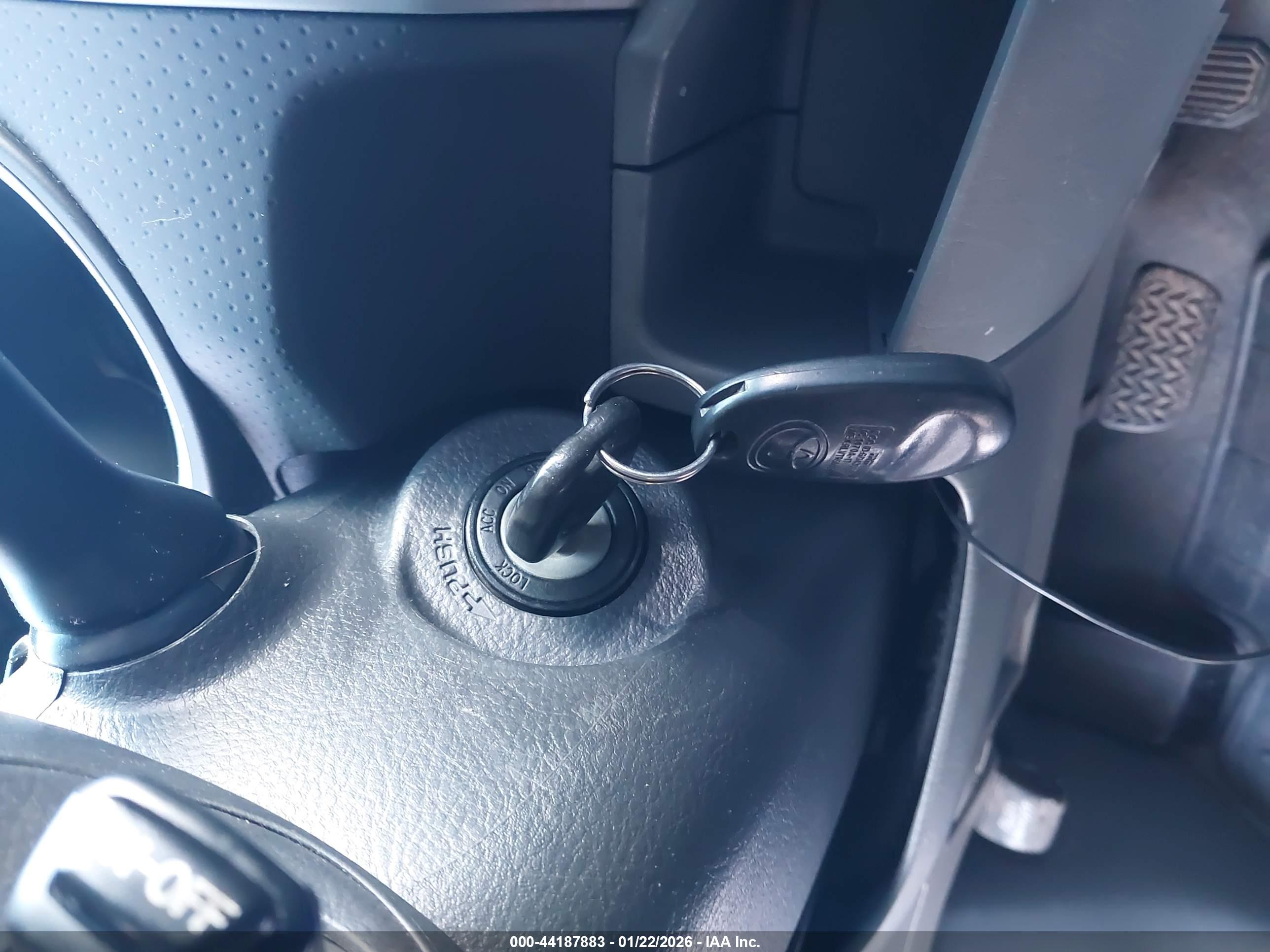 TOYOTA TACOMA image 11
