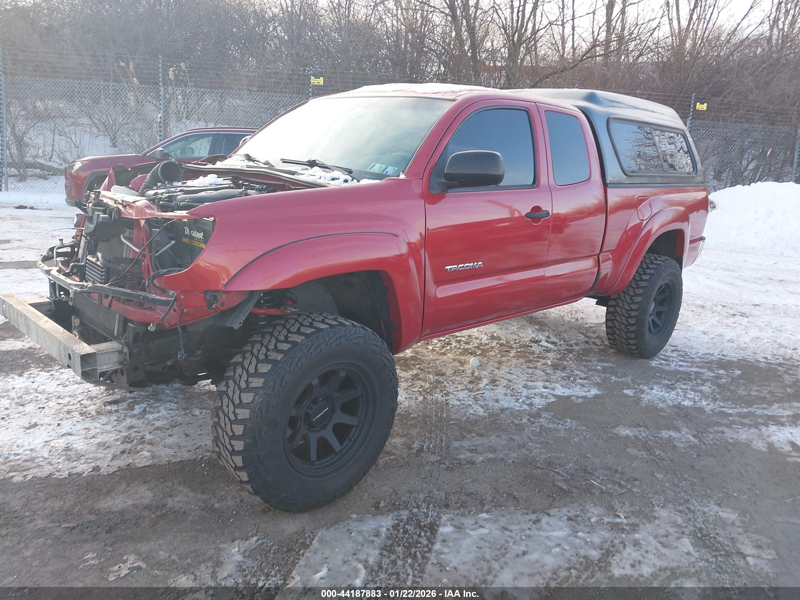 TOYOTA TACOMA image 2