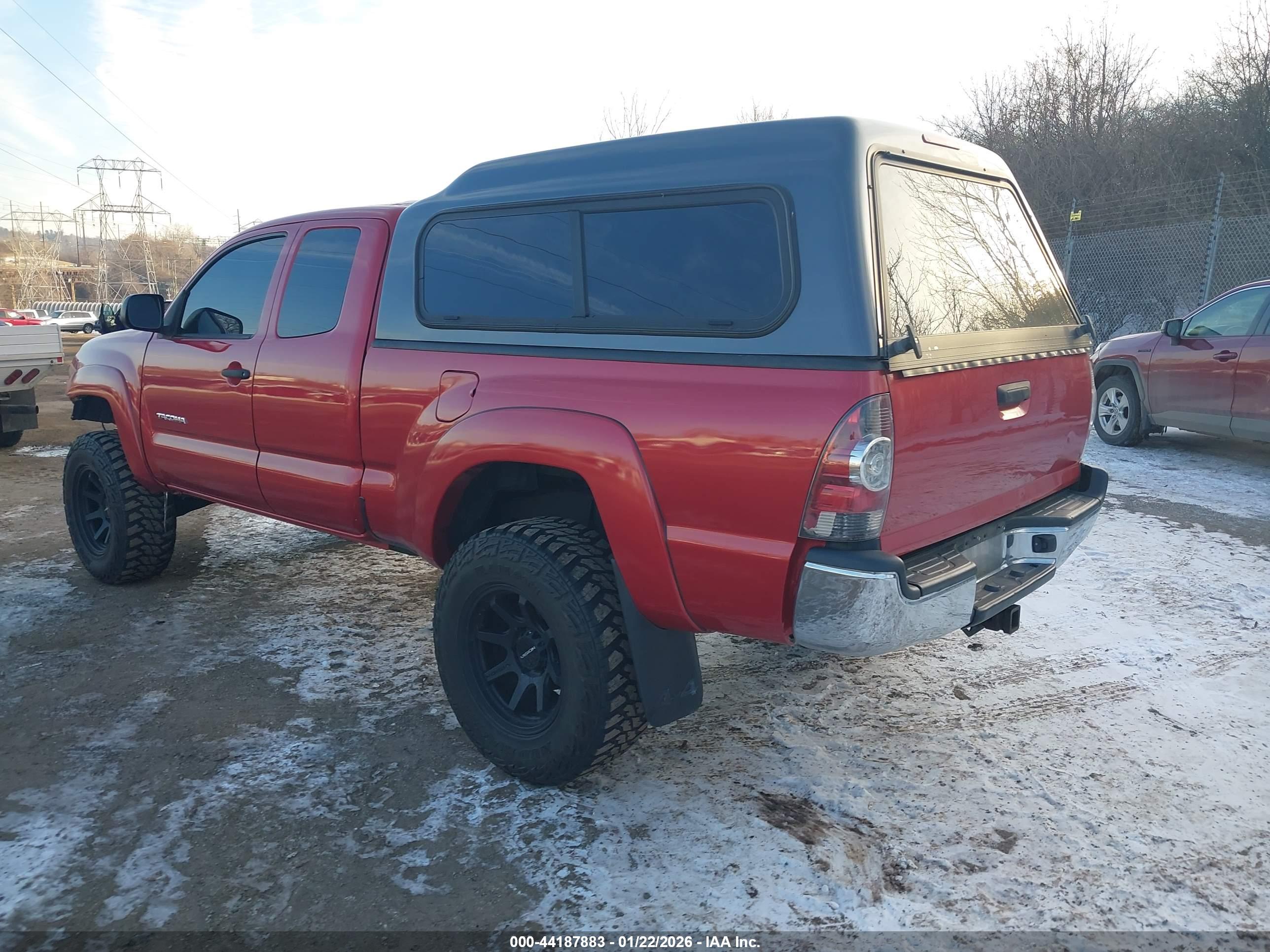 TOYOTA TACOMA image 3