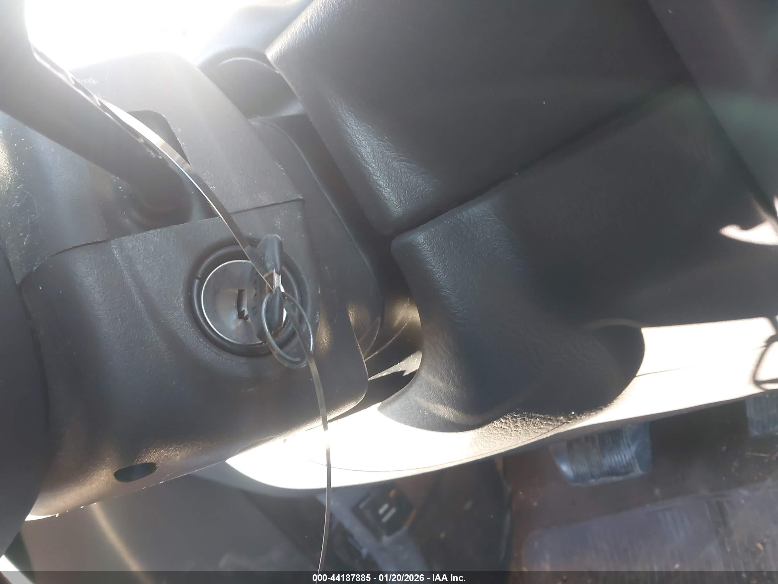 JEEP CHEROKEE image 11