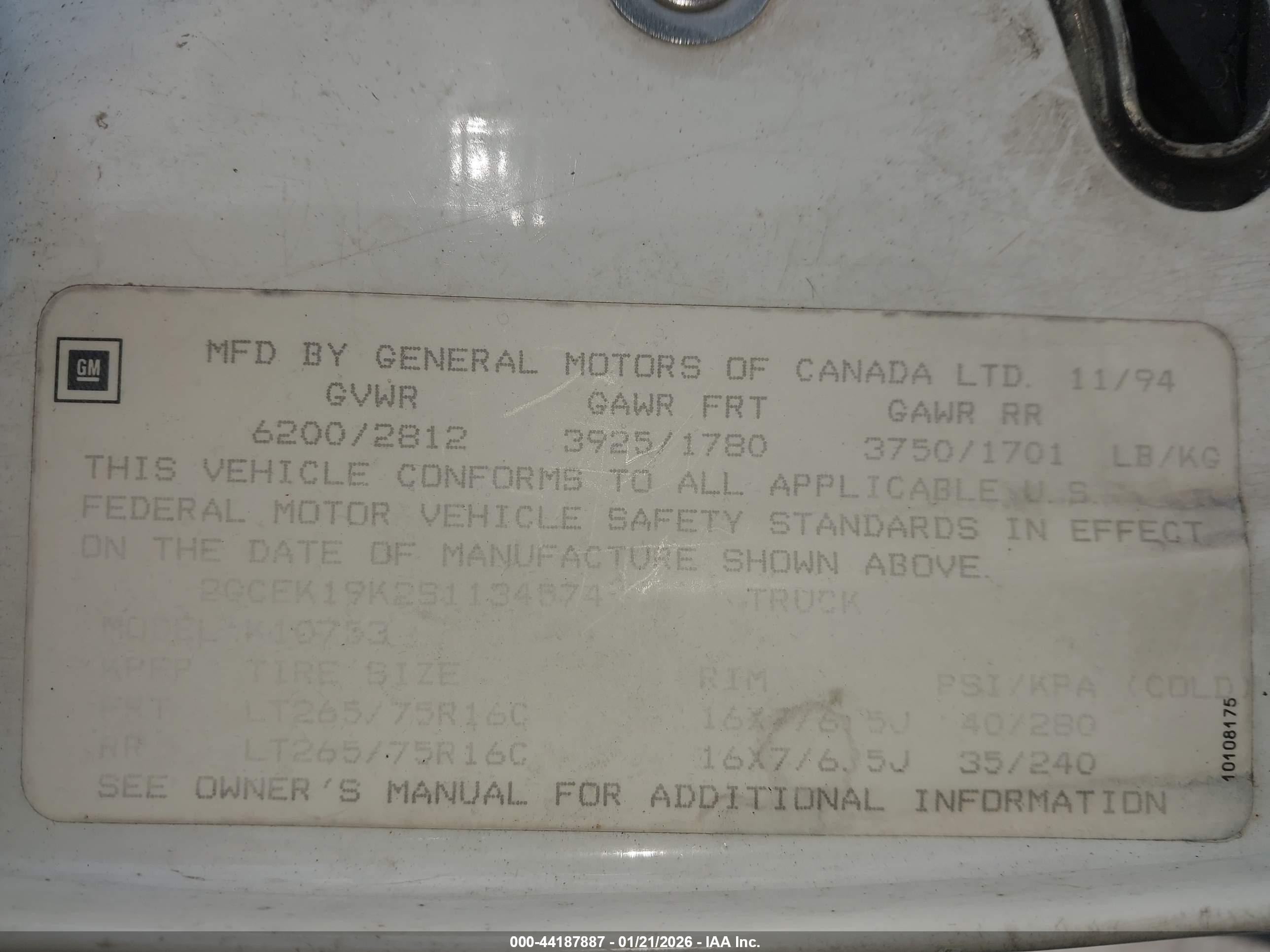 CHEVROLET GMT-400 image 9