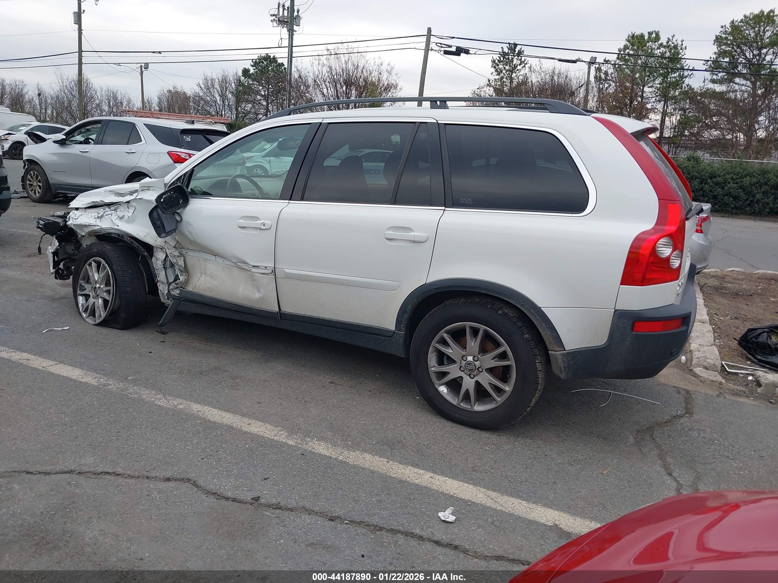 VOLVO XC90 image 3