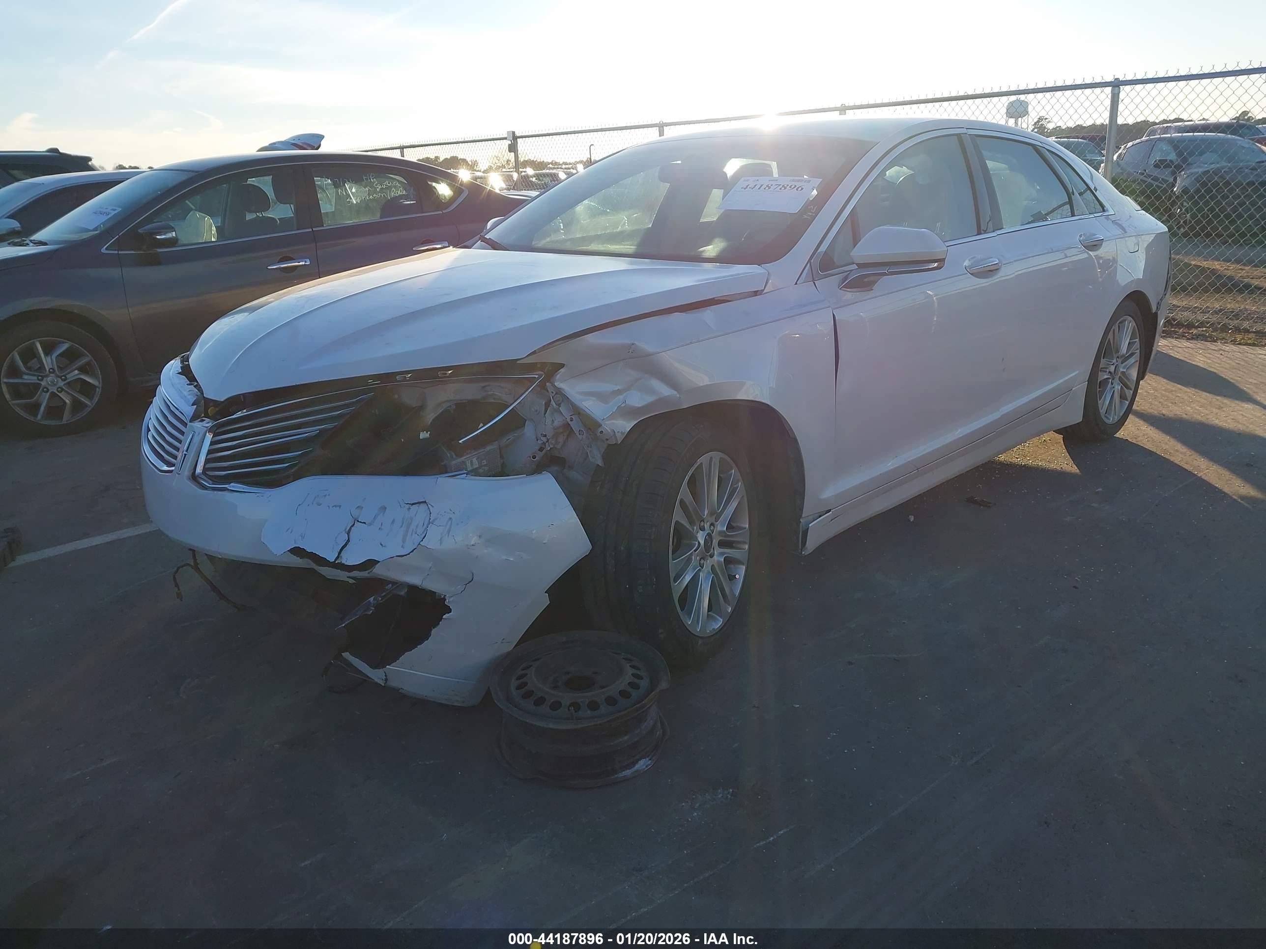 LINCOLN MKZ image 2