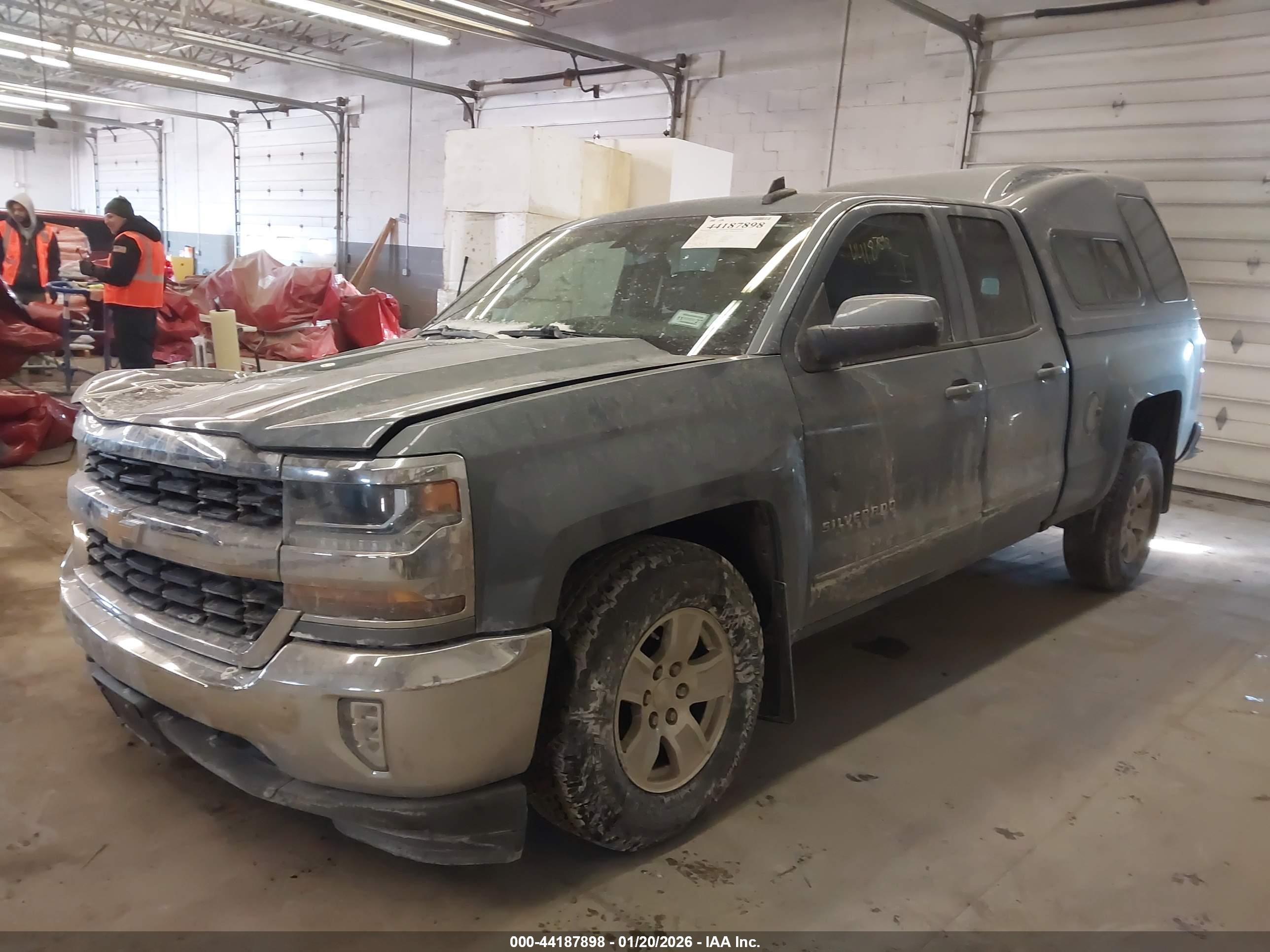 CHEVROLET SILVERADO image 2