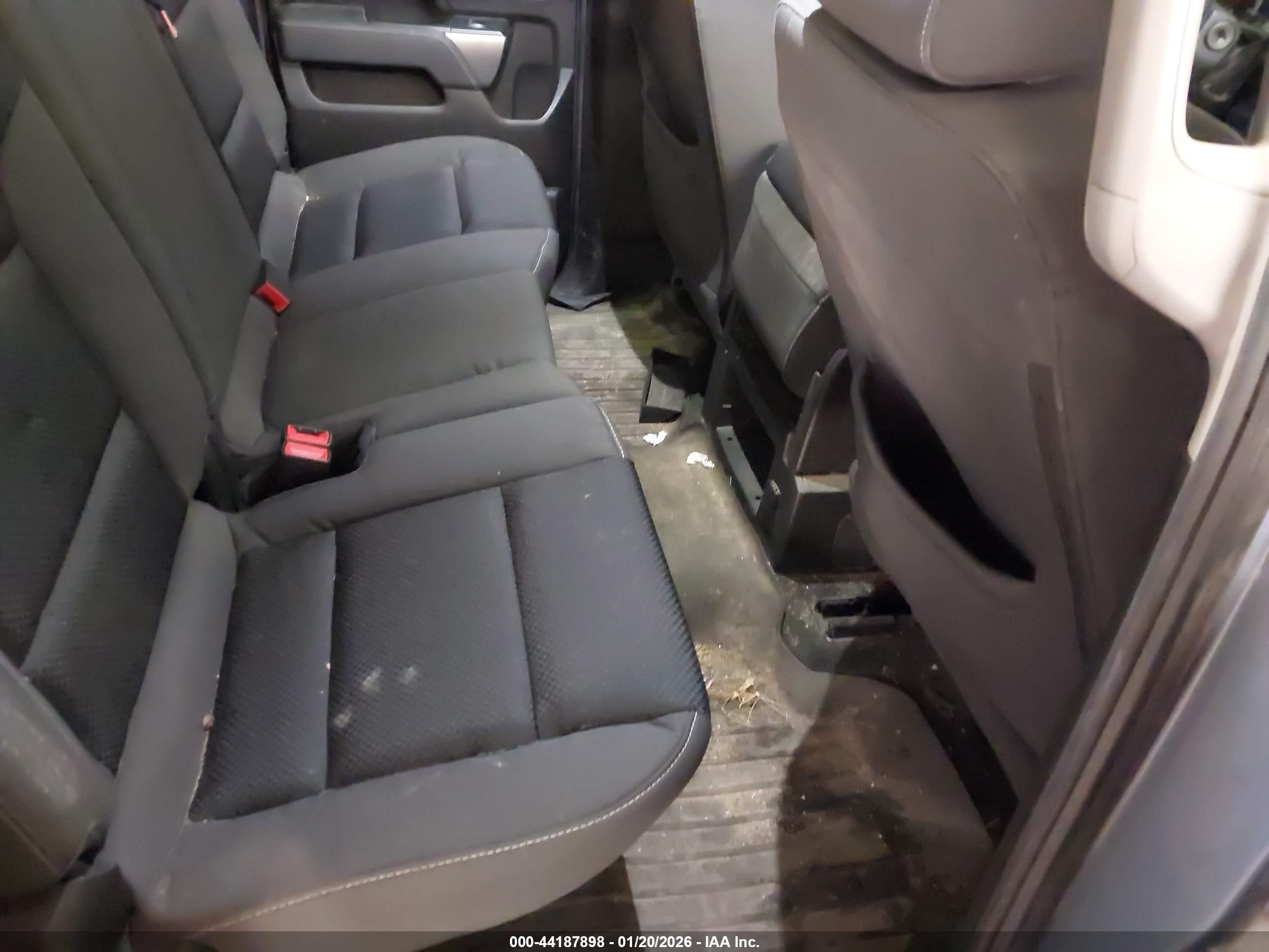 CHEVROLET SILVERADO image 8