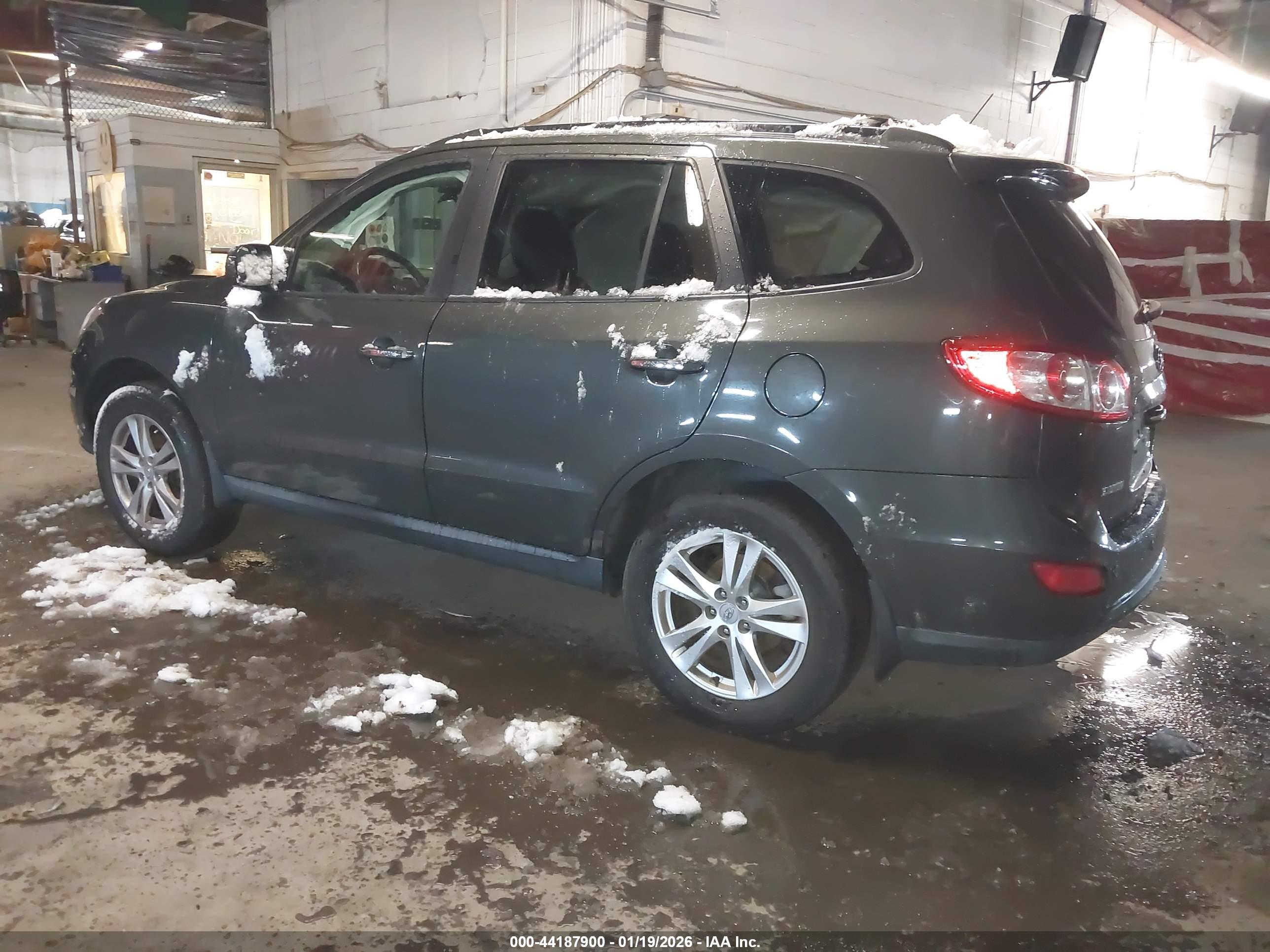 HYUNDAI SANTA image 3