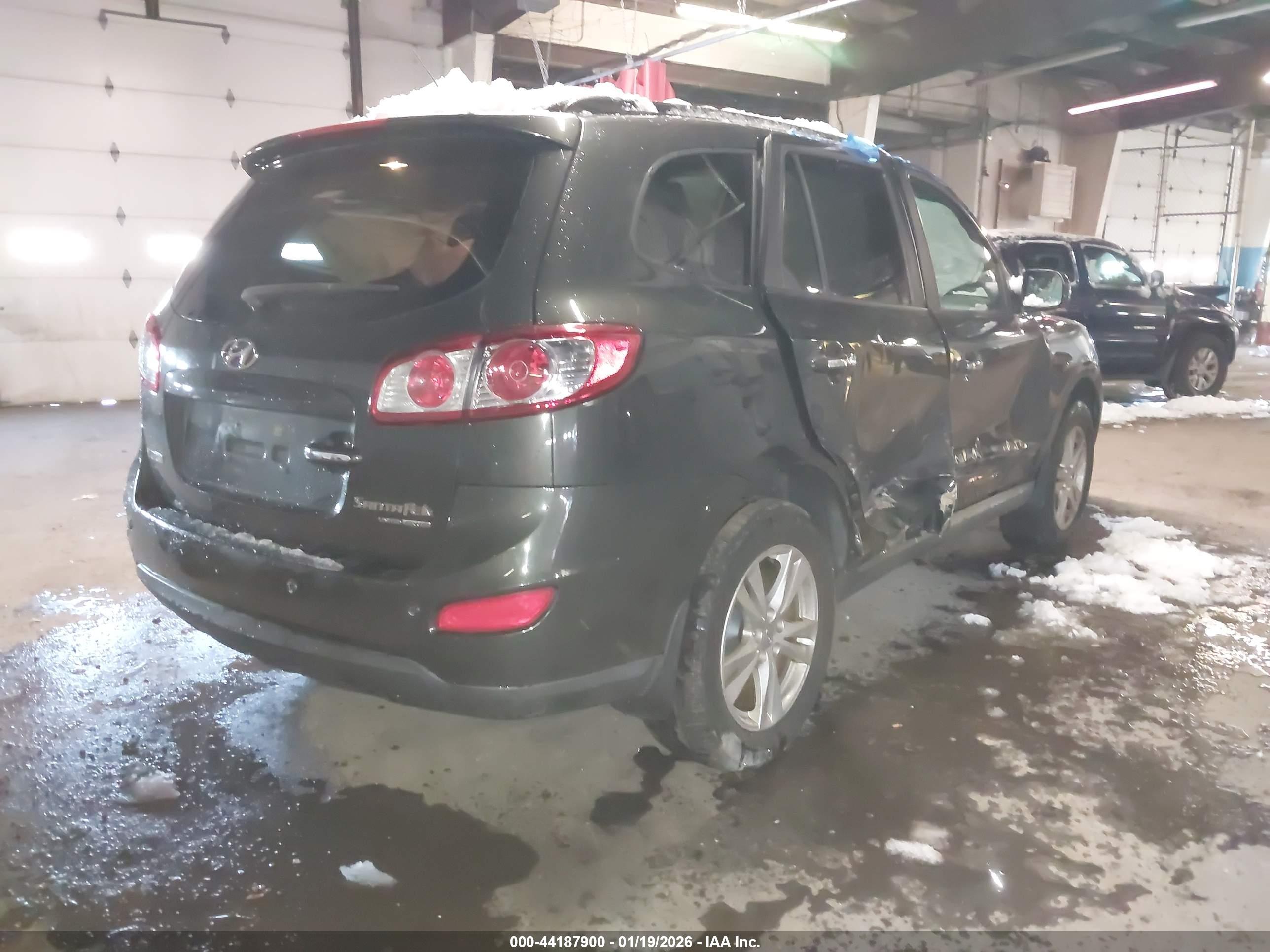 HYUNDAI SANTA image 4