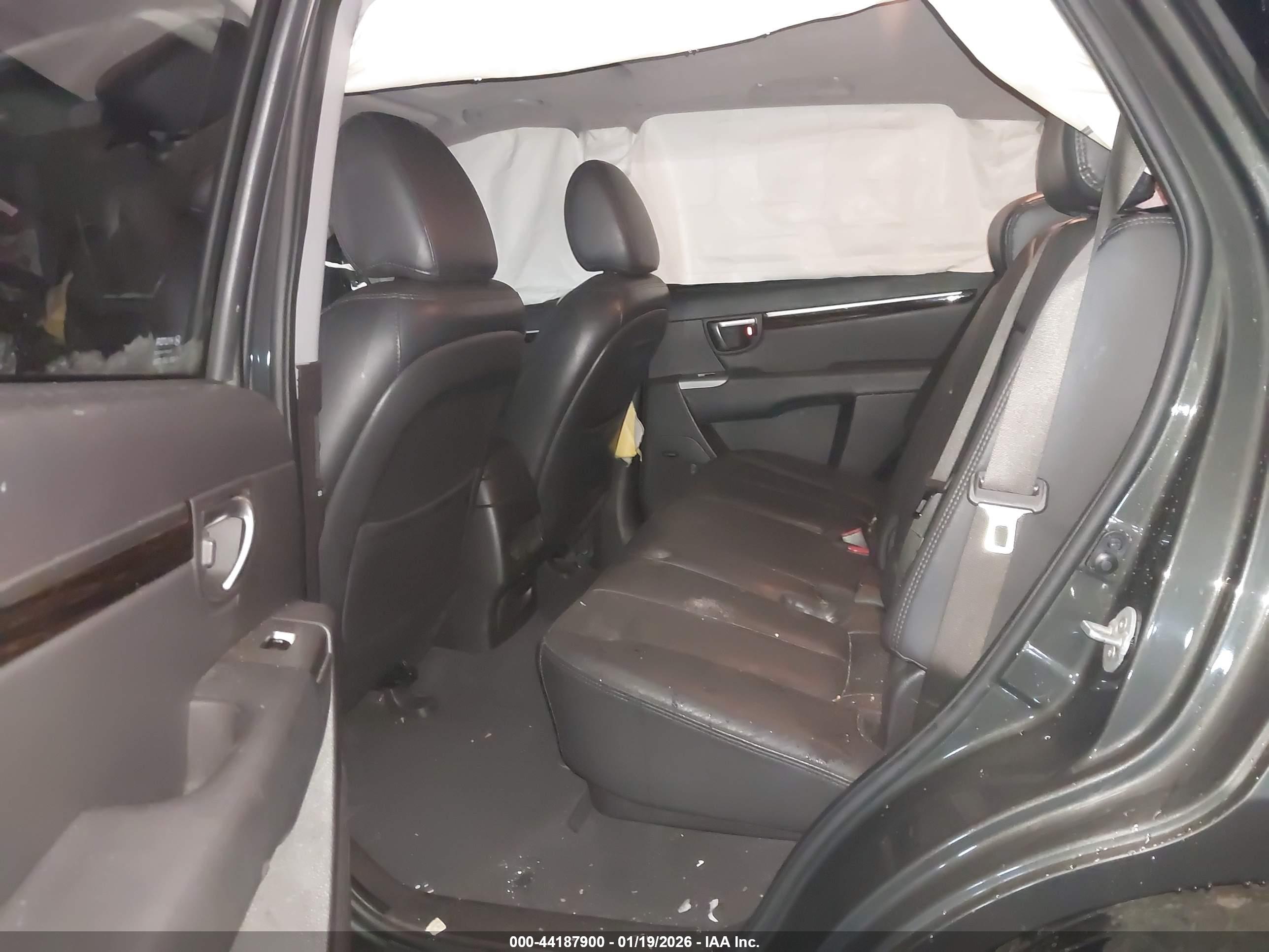 HYUNDAI SANTA image 8
