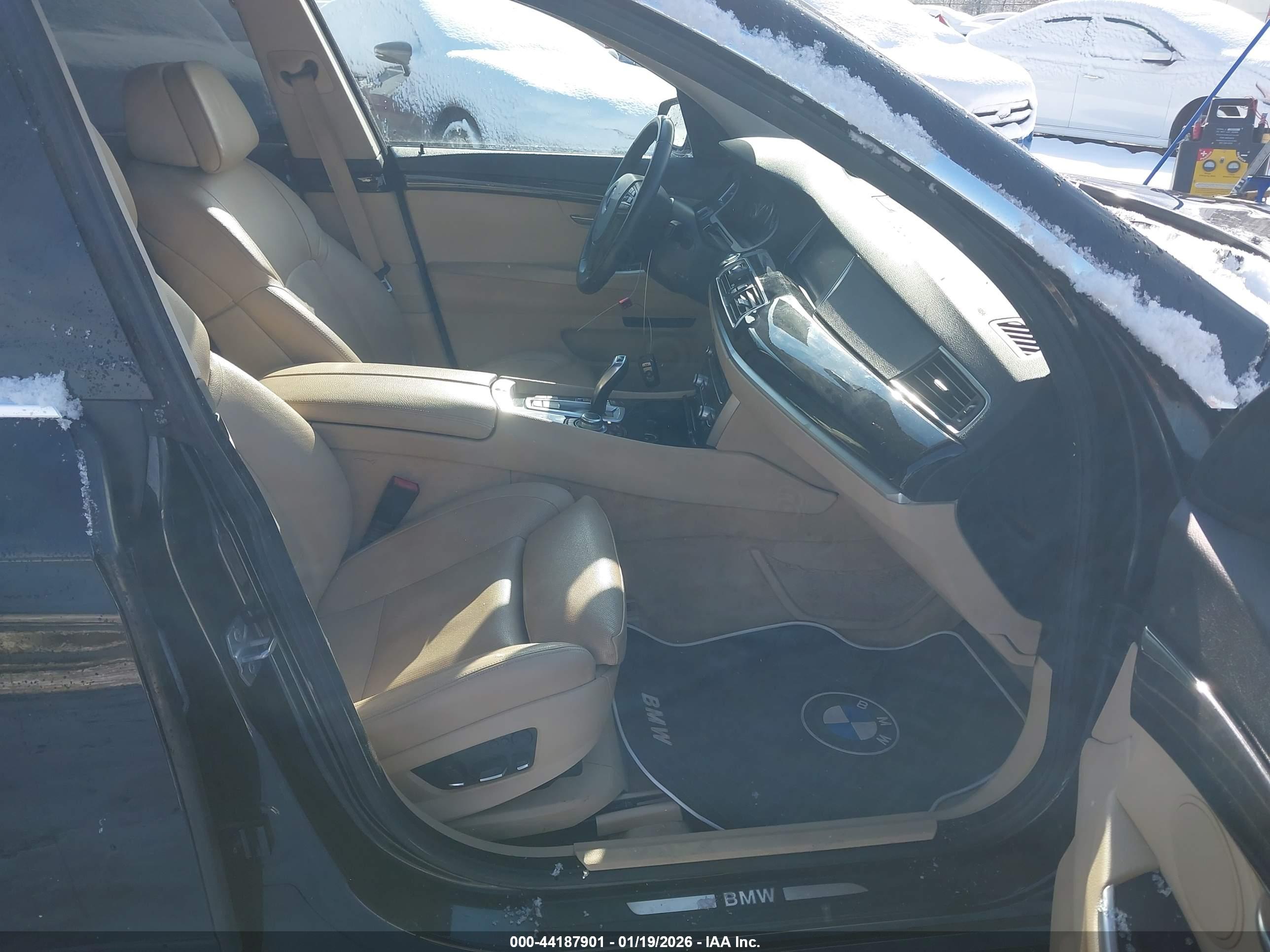 BMW 535I image 5