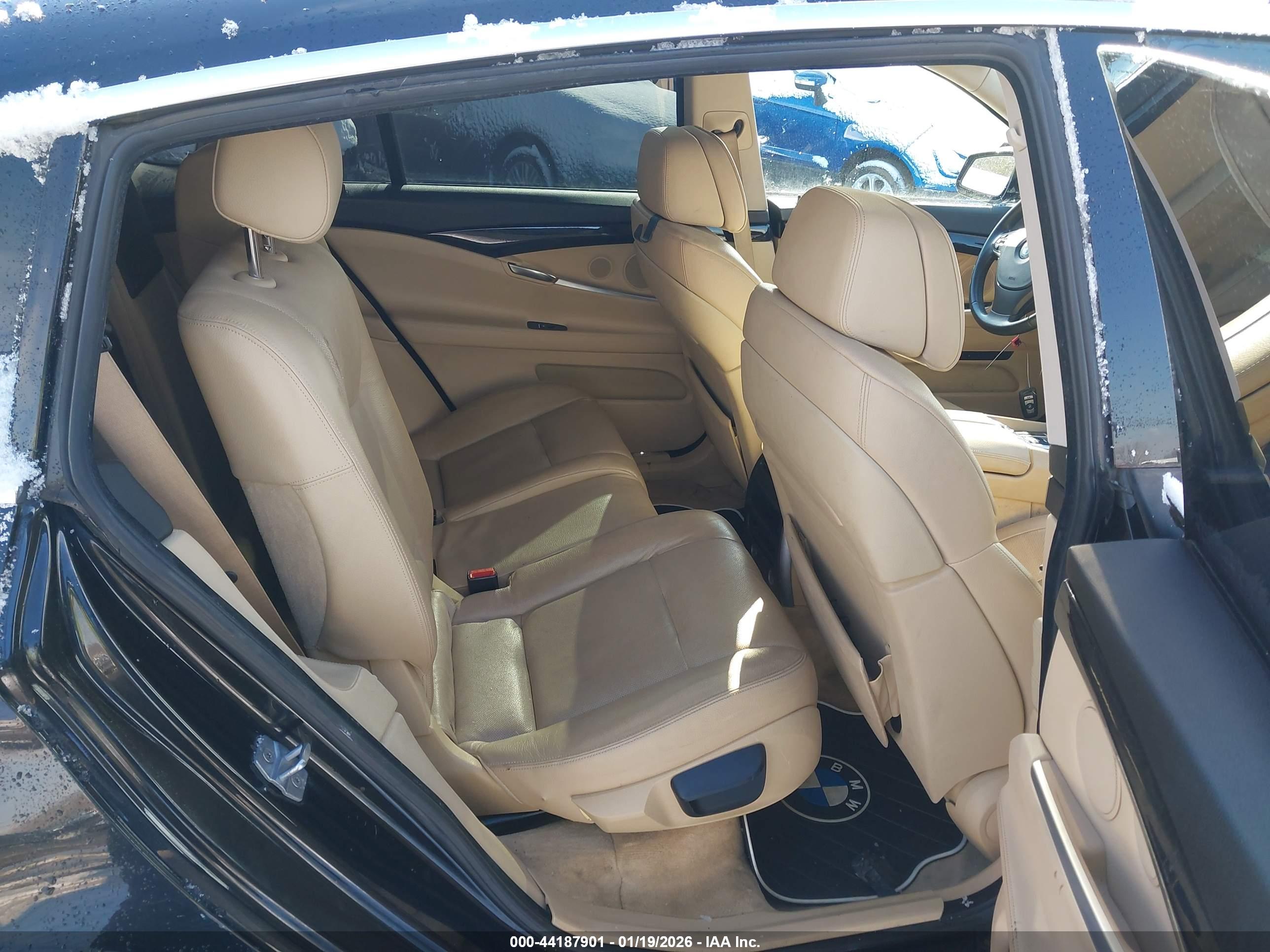 BMW 535I image 8