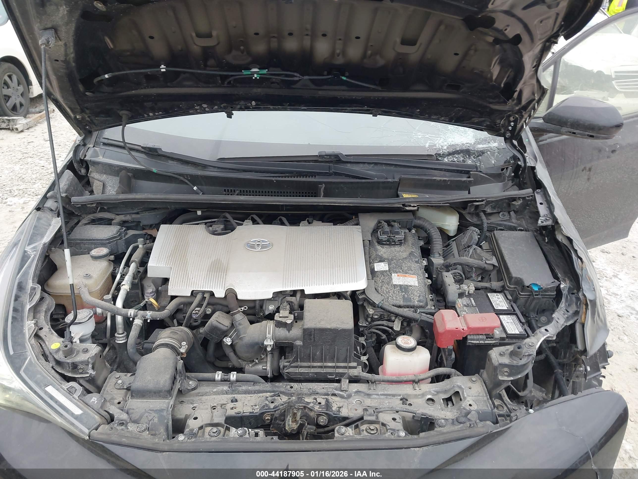 TOYOTA PRIUS image 10