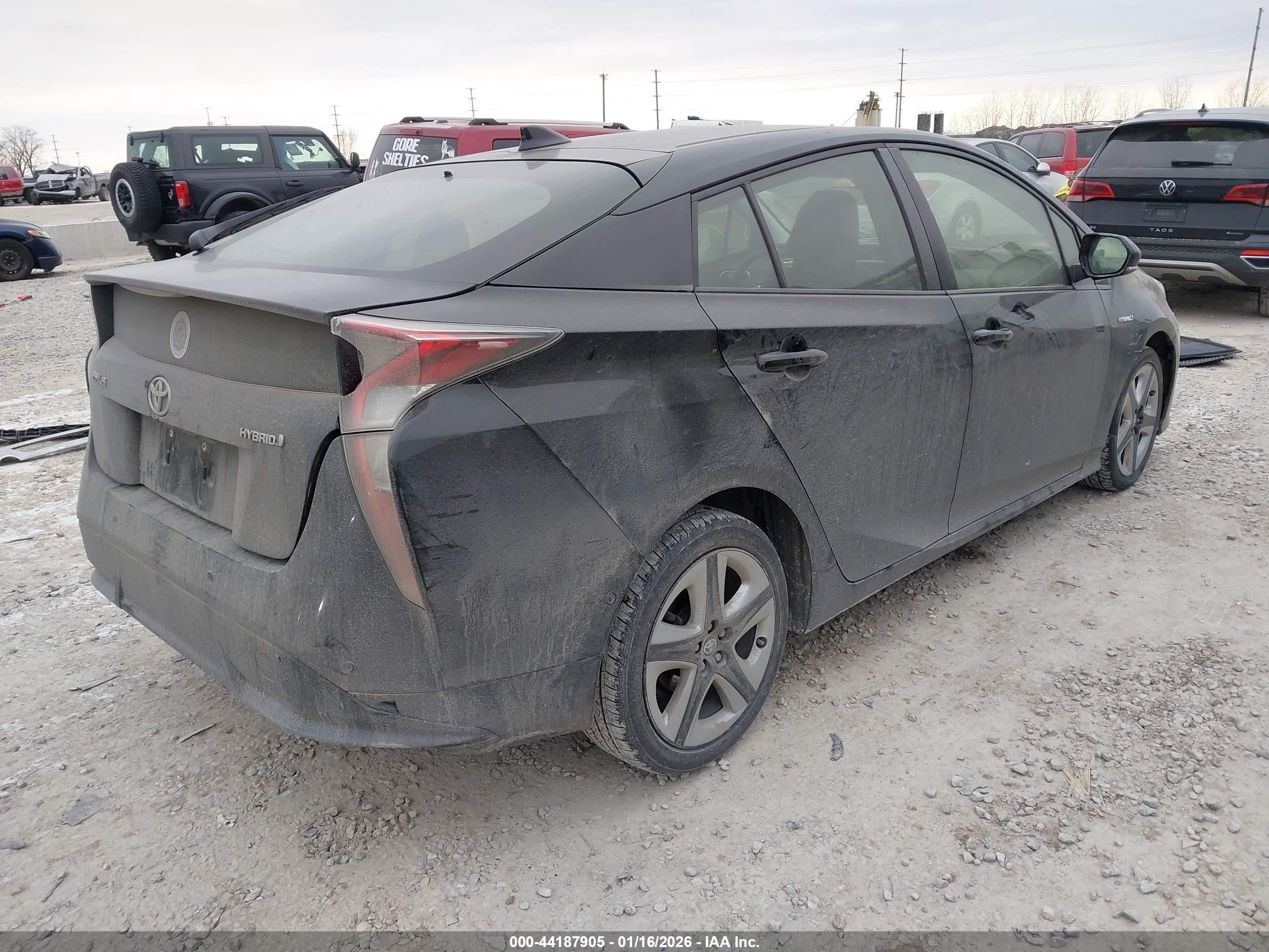 TOYOTA PRIUS image 4