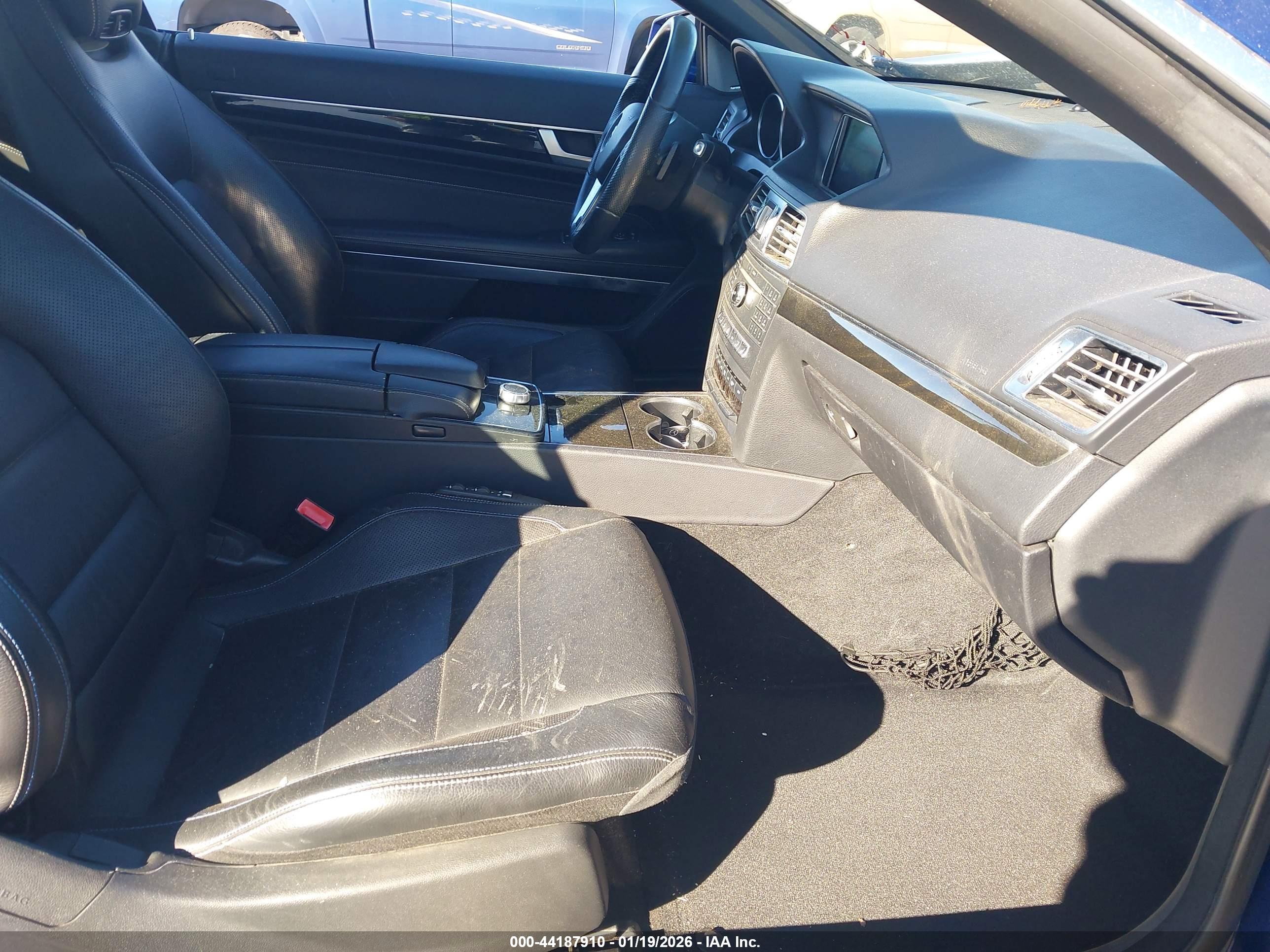 MERCEDES-BENZ E image 5