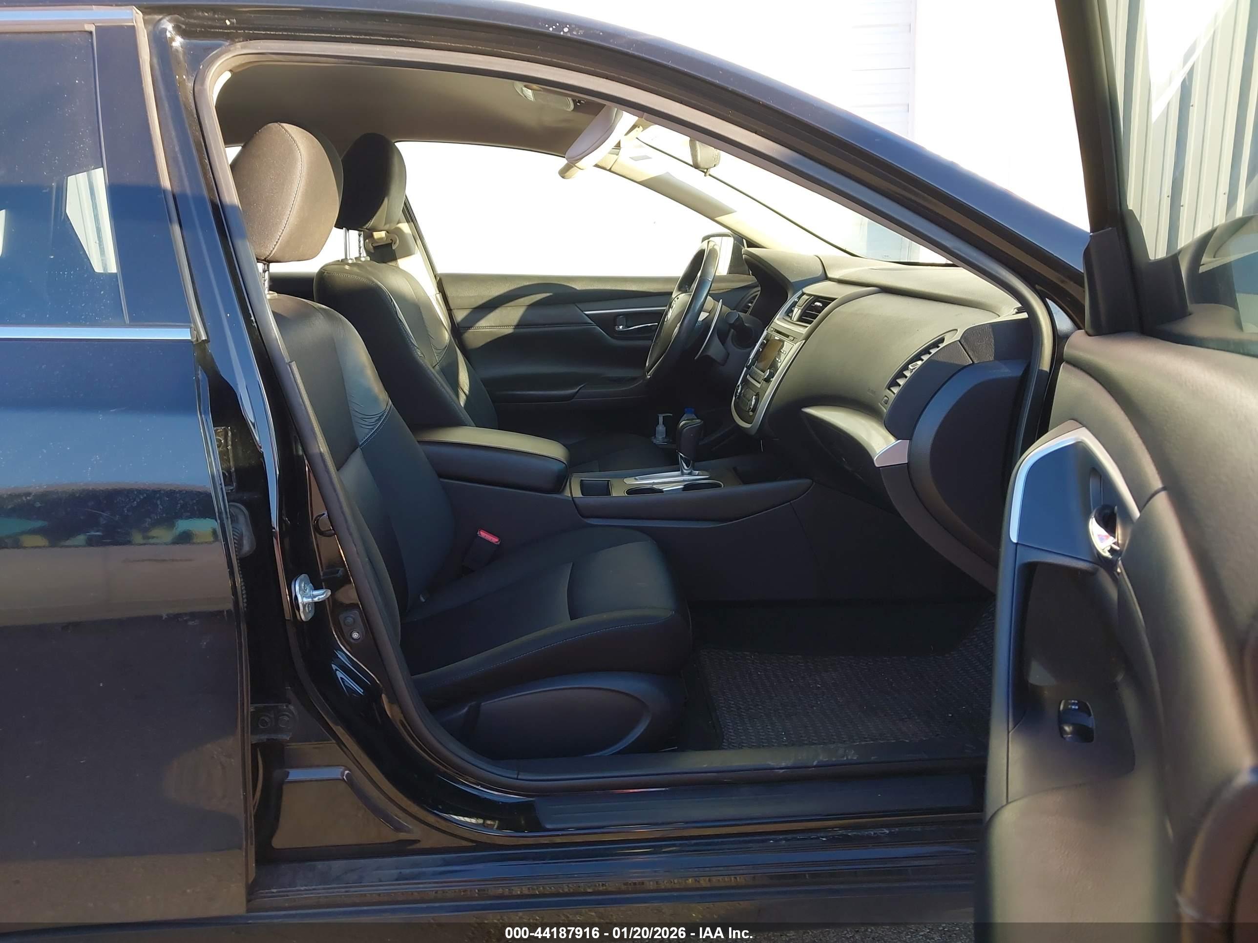NISSAN ALTIMA image 5