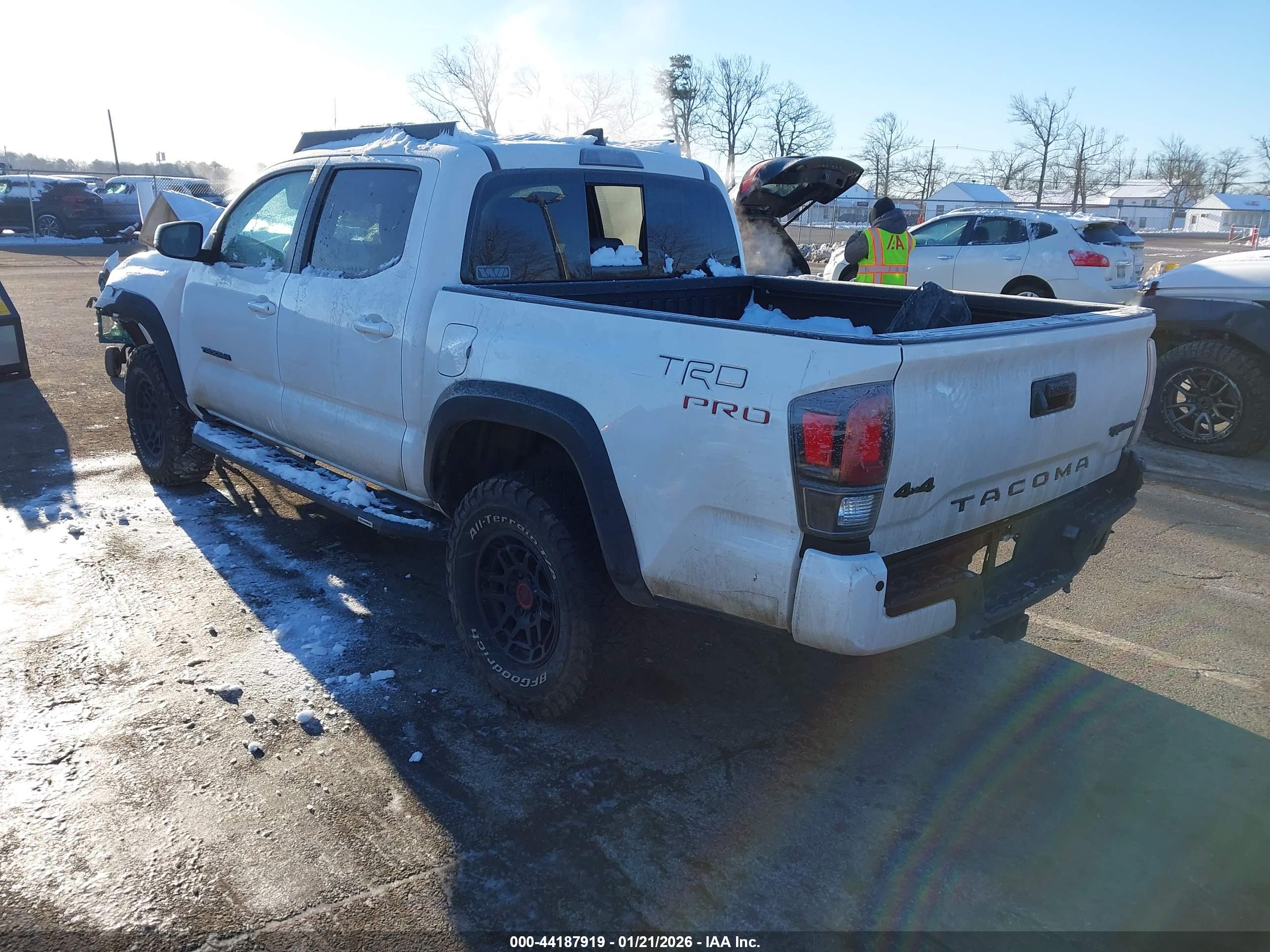 TOYOTA TACOMA image 3