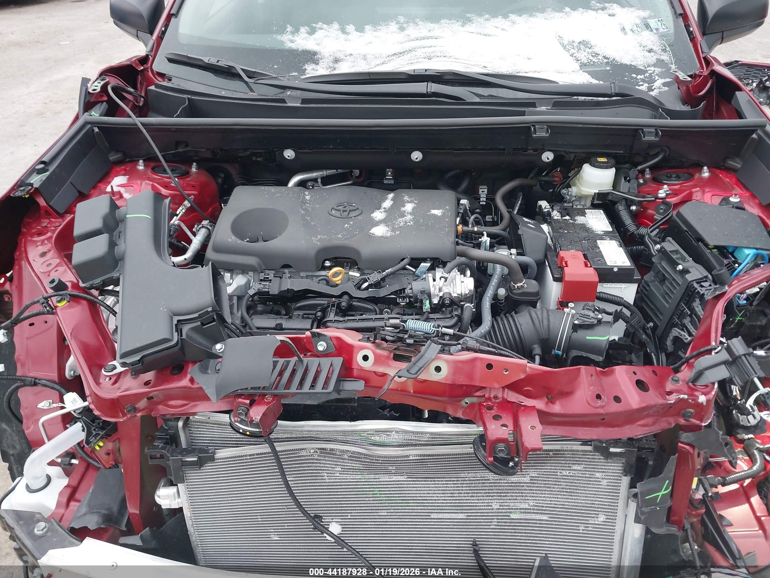 TOYOTA RAV4 image 10