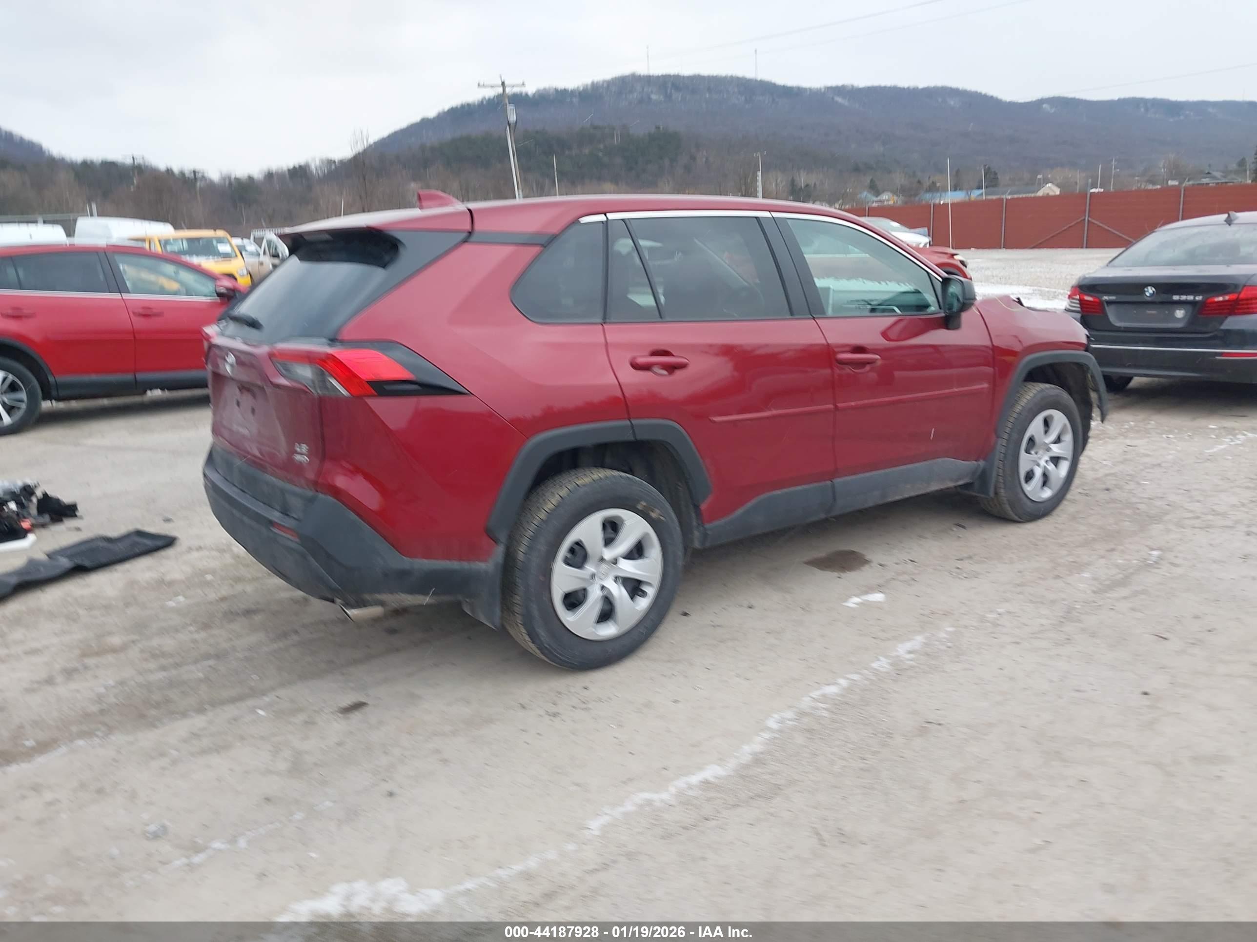 TOYOTA RAV4 image 4