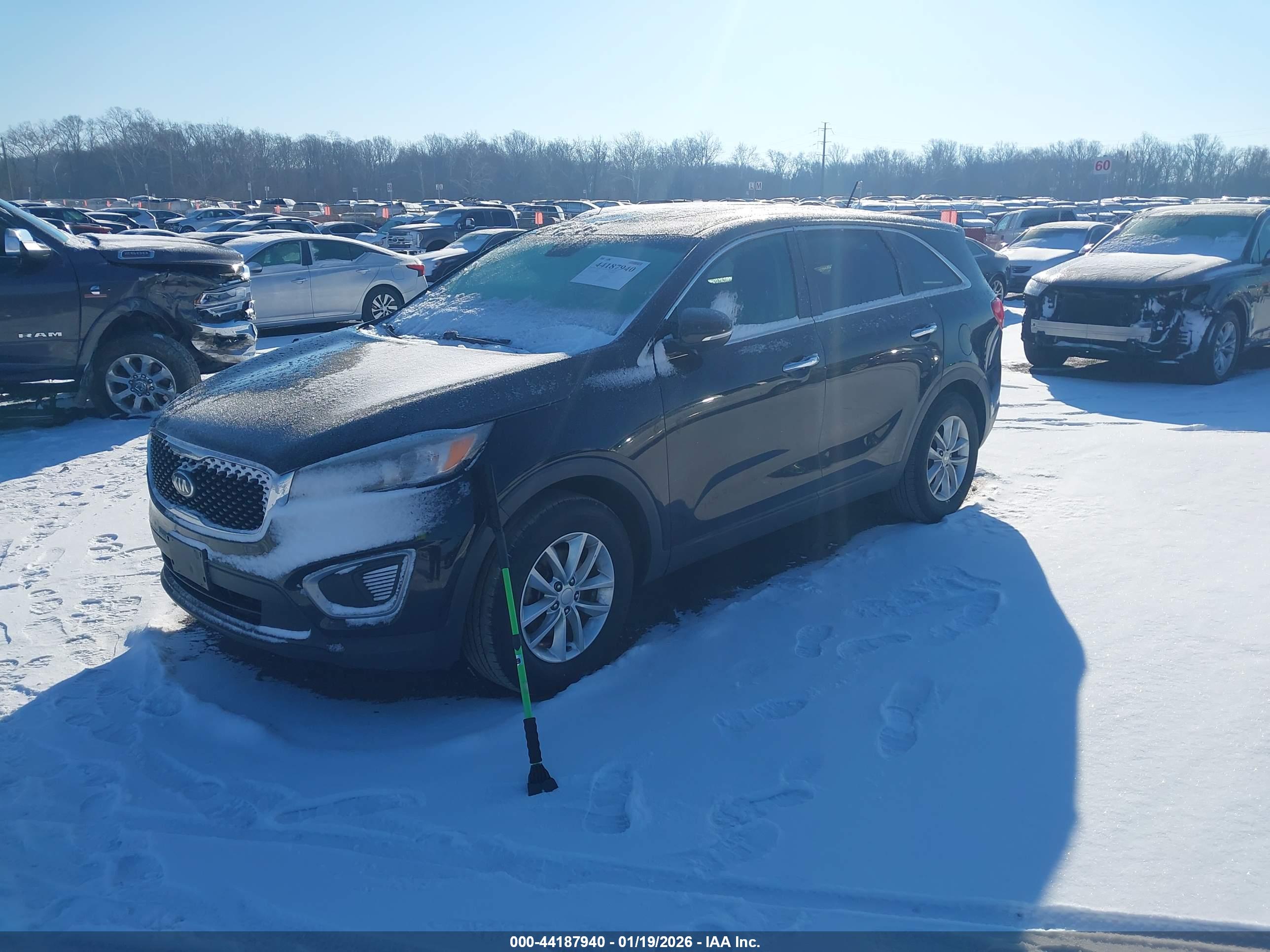 KIA SORENTO image 2