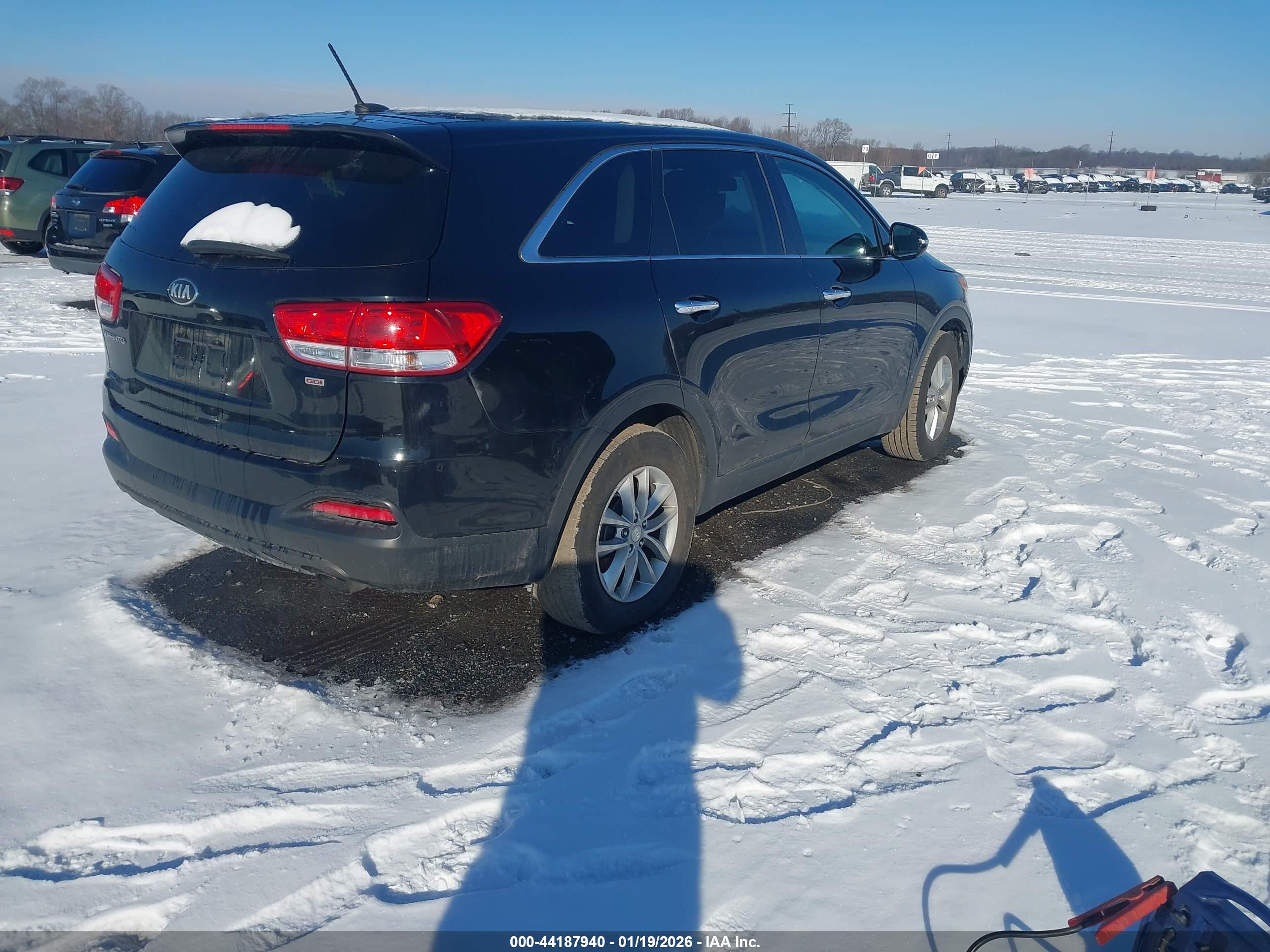 KIA SORENTO image 4