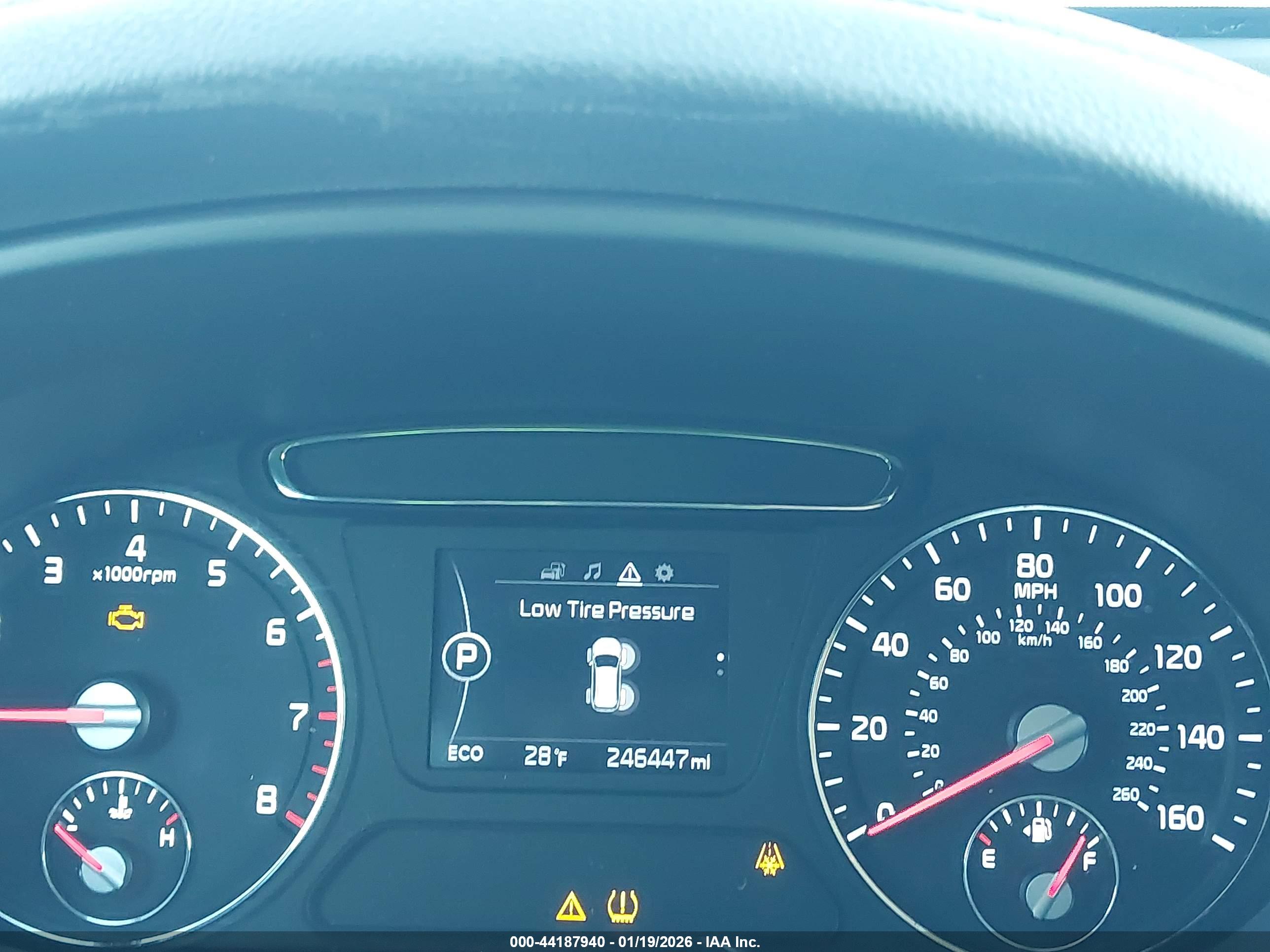 KIA SORENTO image 7