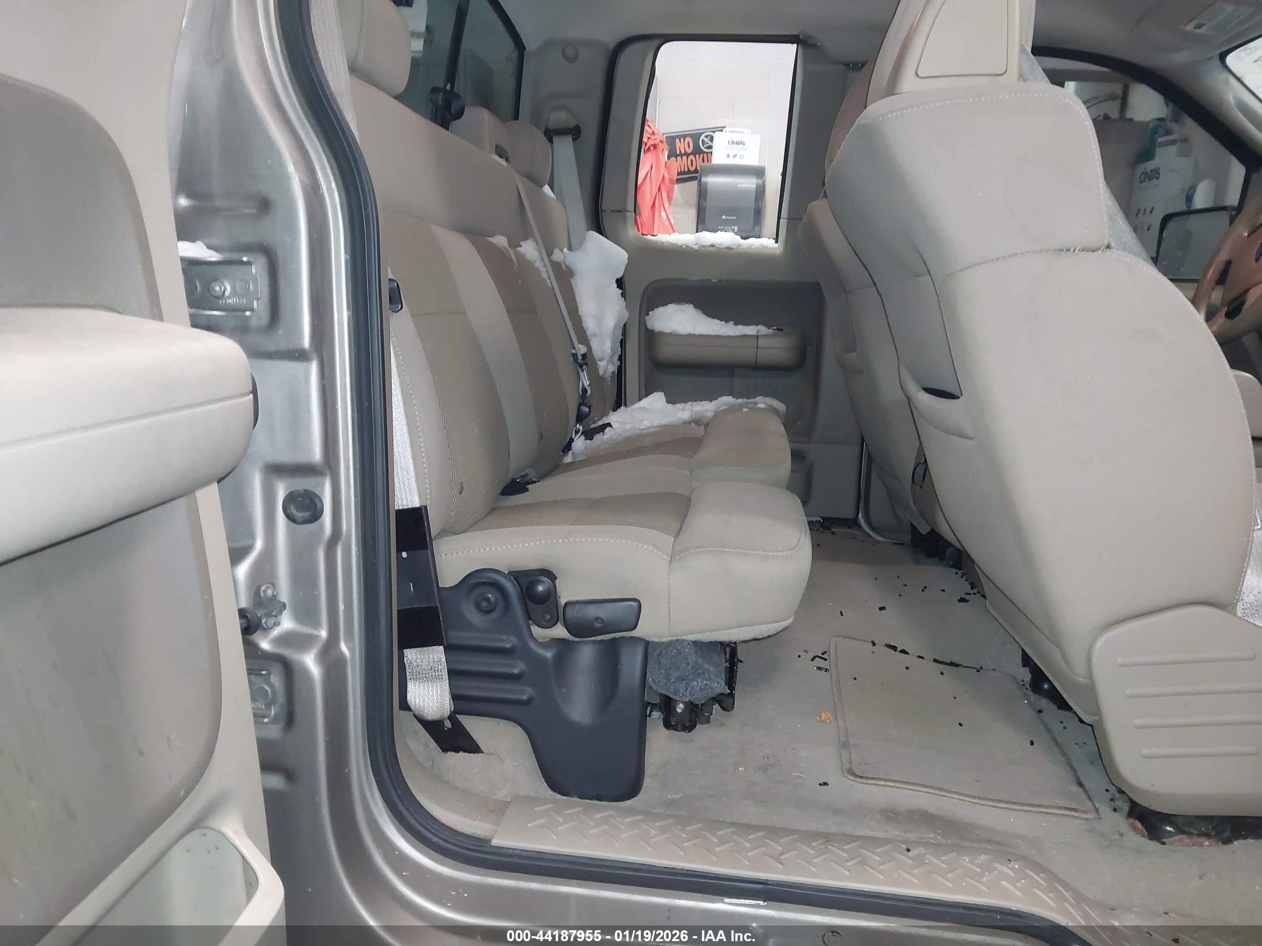 FORD F-150 image 8