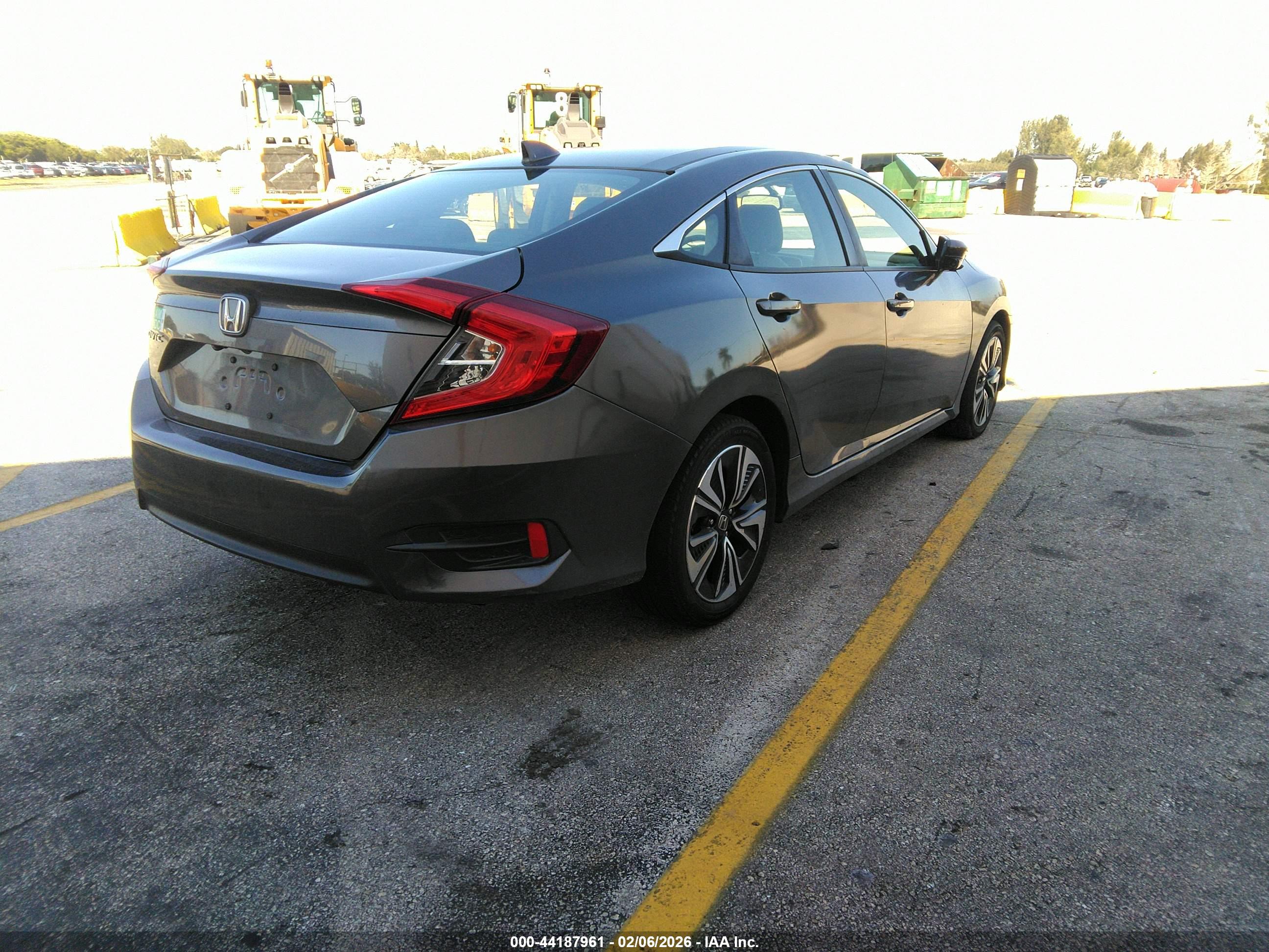 HONDA CIVIC image 4
