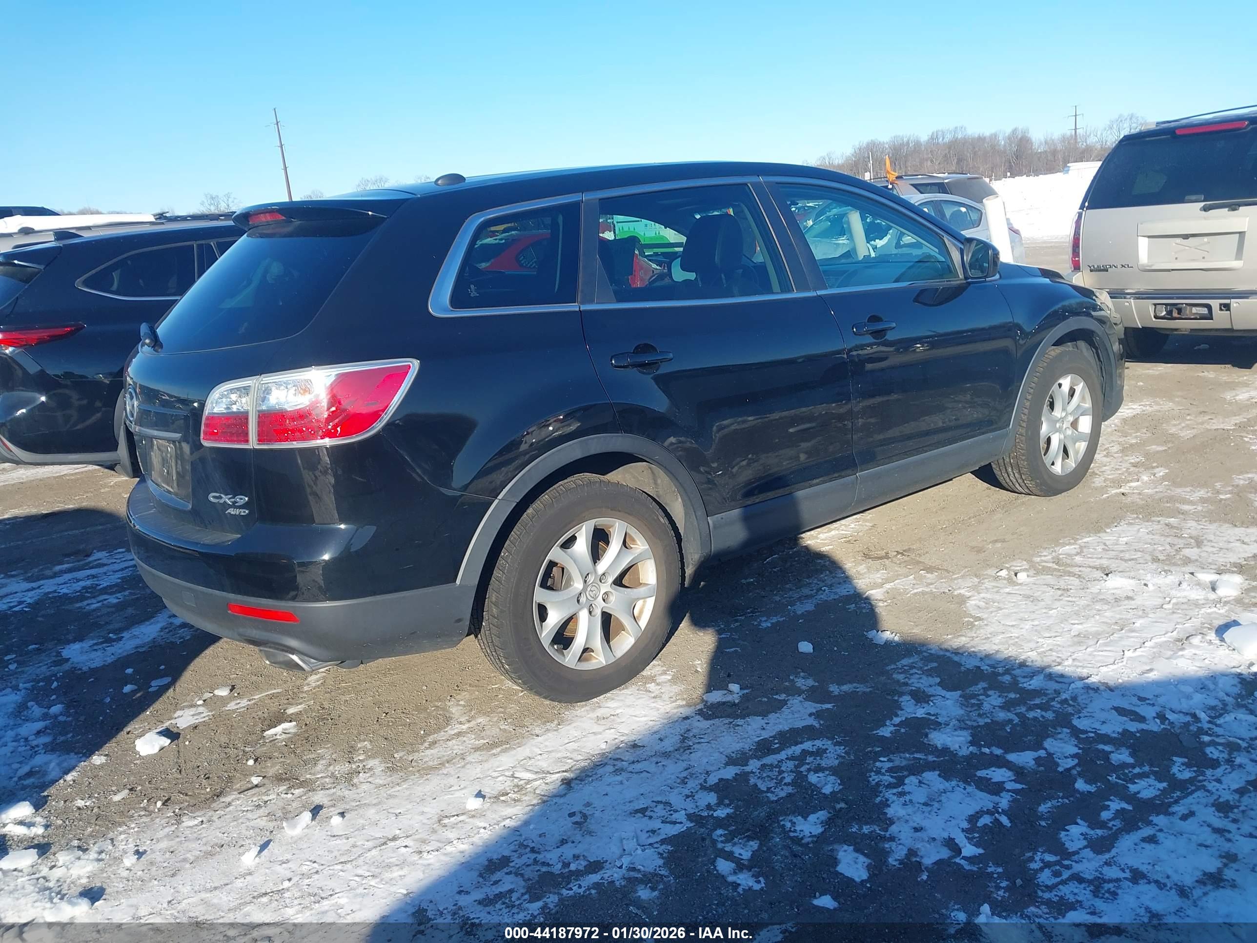 MAZDA CX-9 image 4