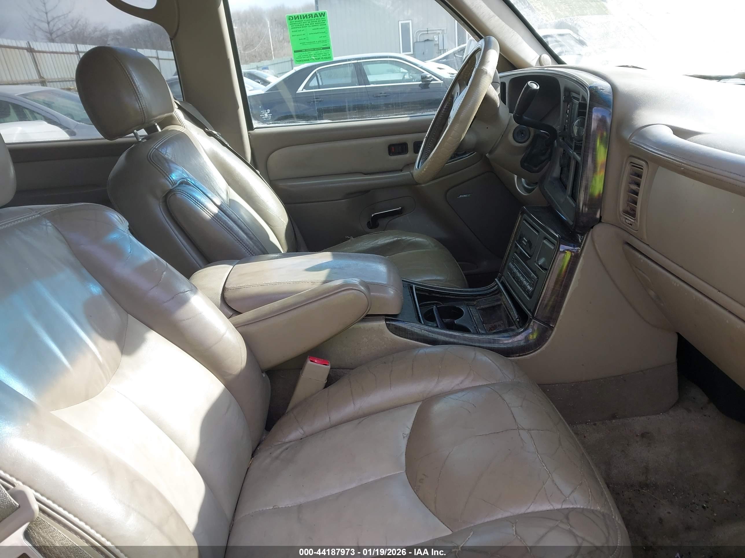 GMC YUKON image 5