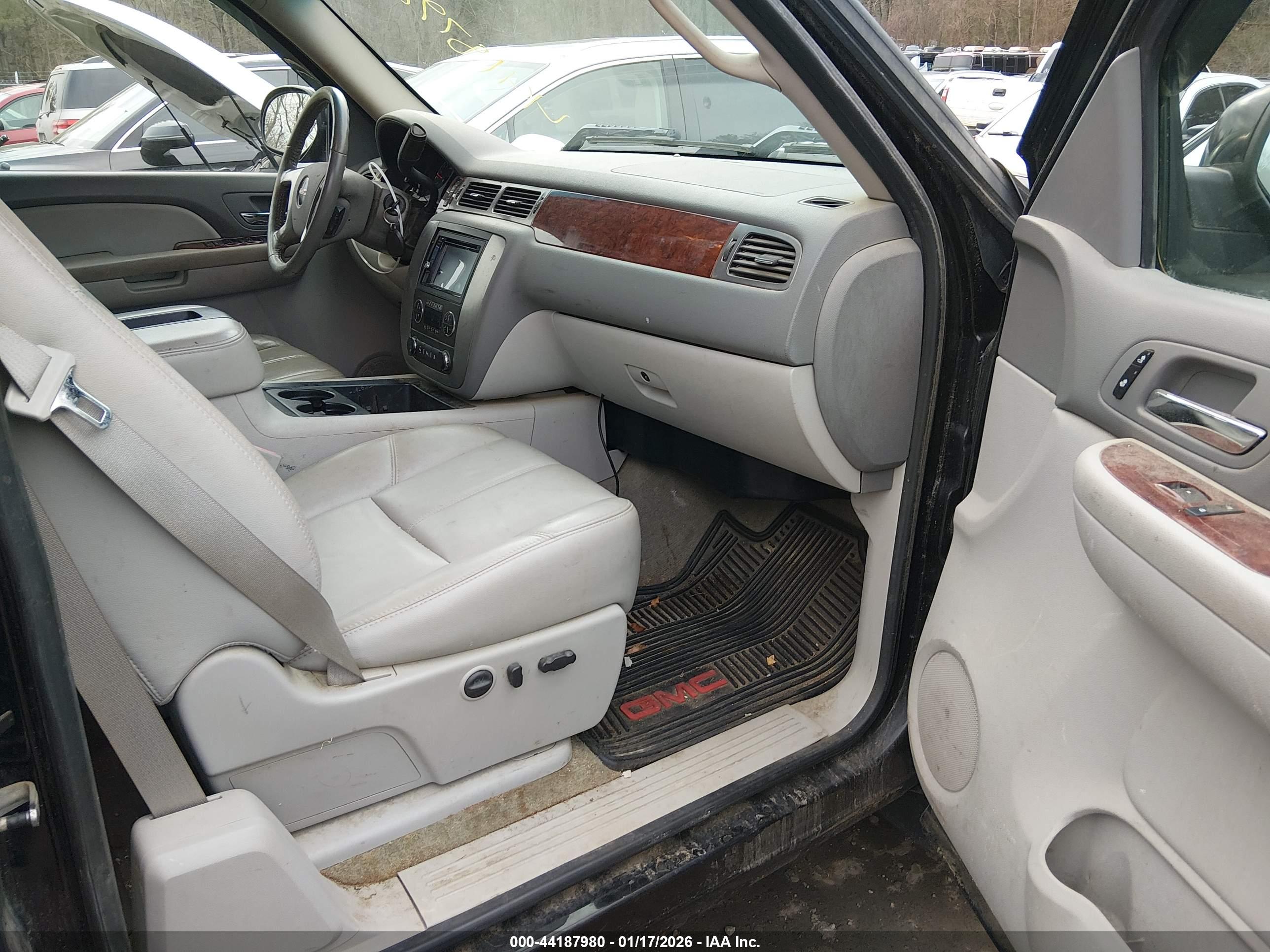 GMC SIERRA image 5