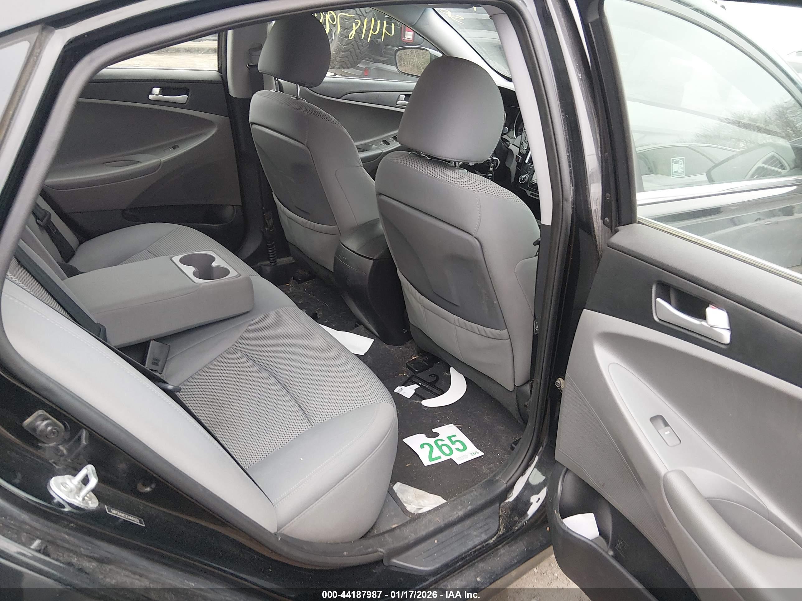 HYUNDAI SONATA image 8
