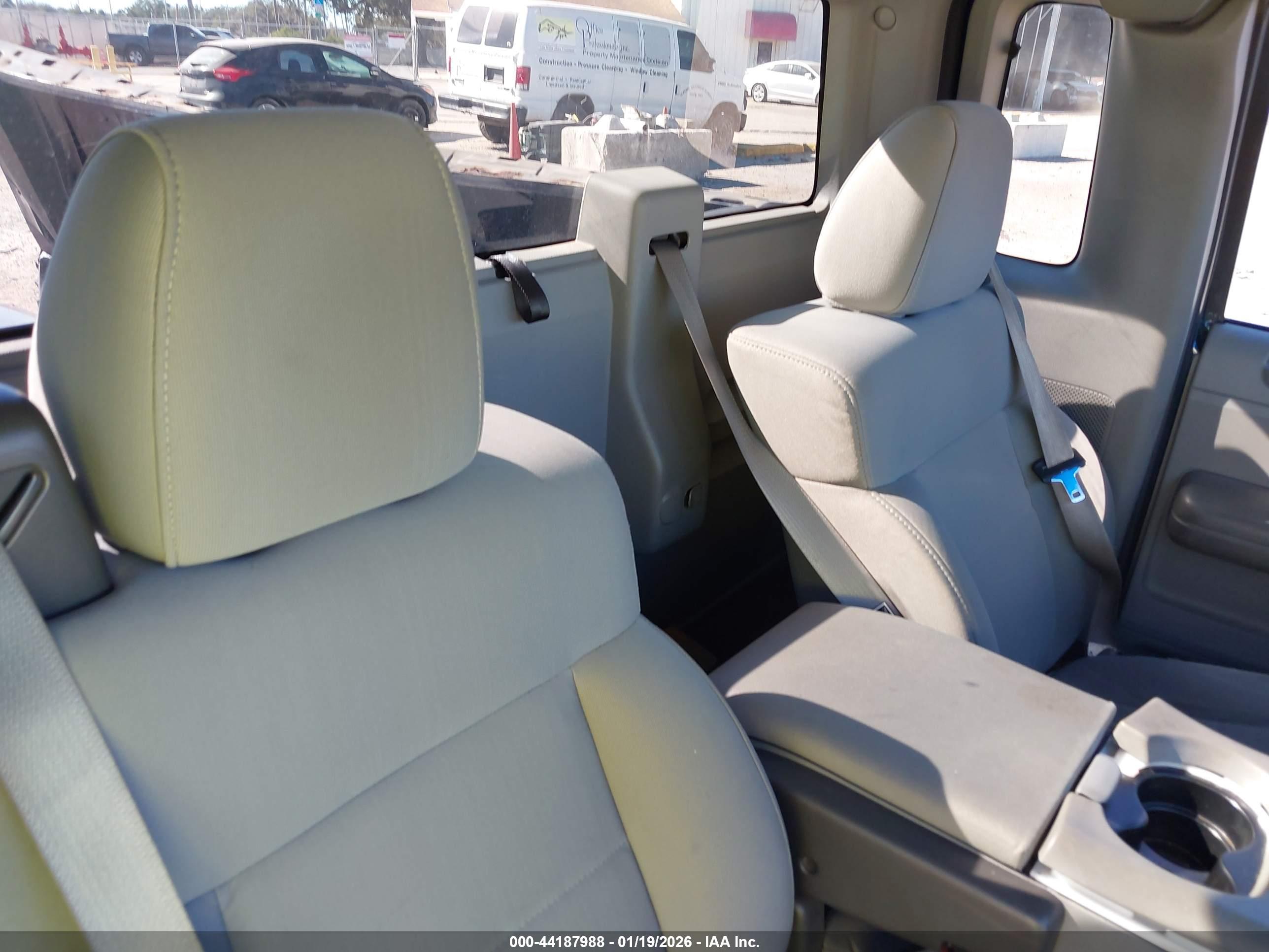FORD F-150 image 8