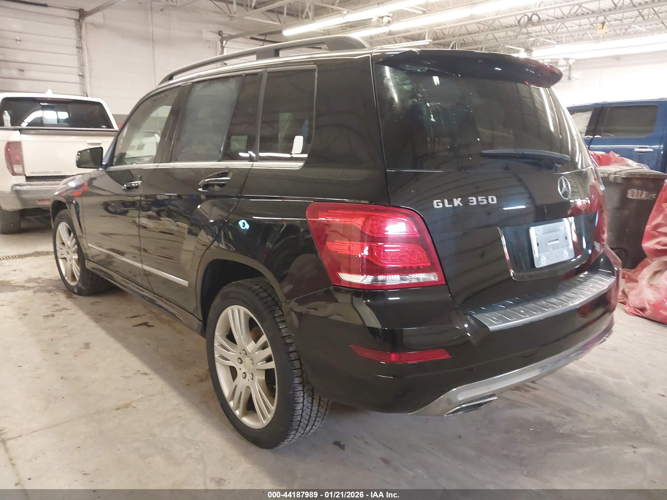 MERCEDES-BENZ GLK image 3