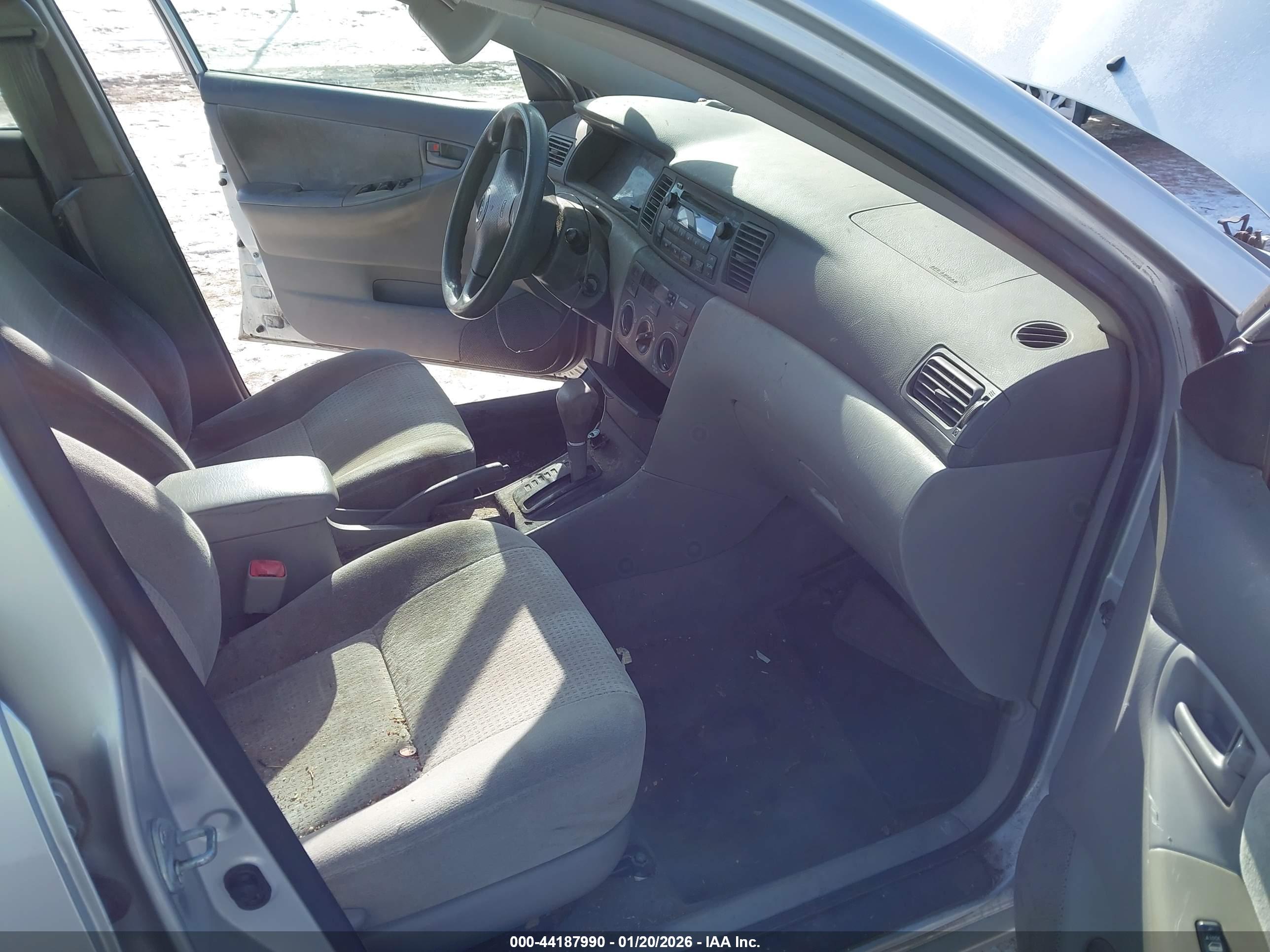 TOYOTA COROLLA image 5