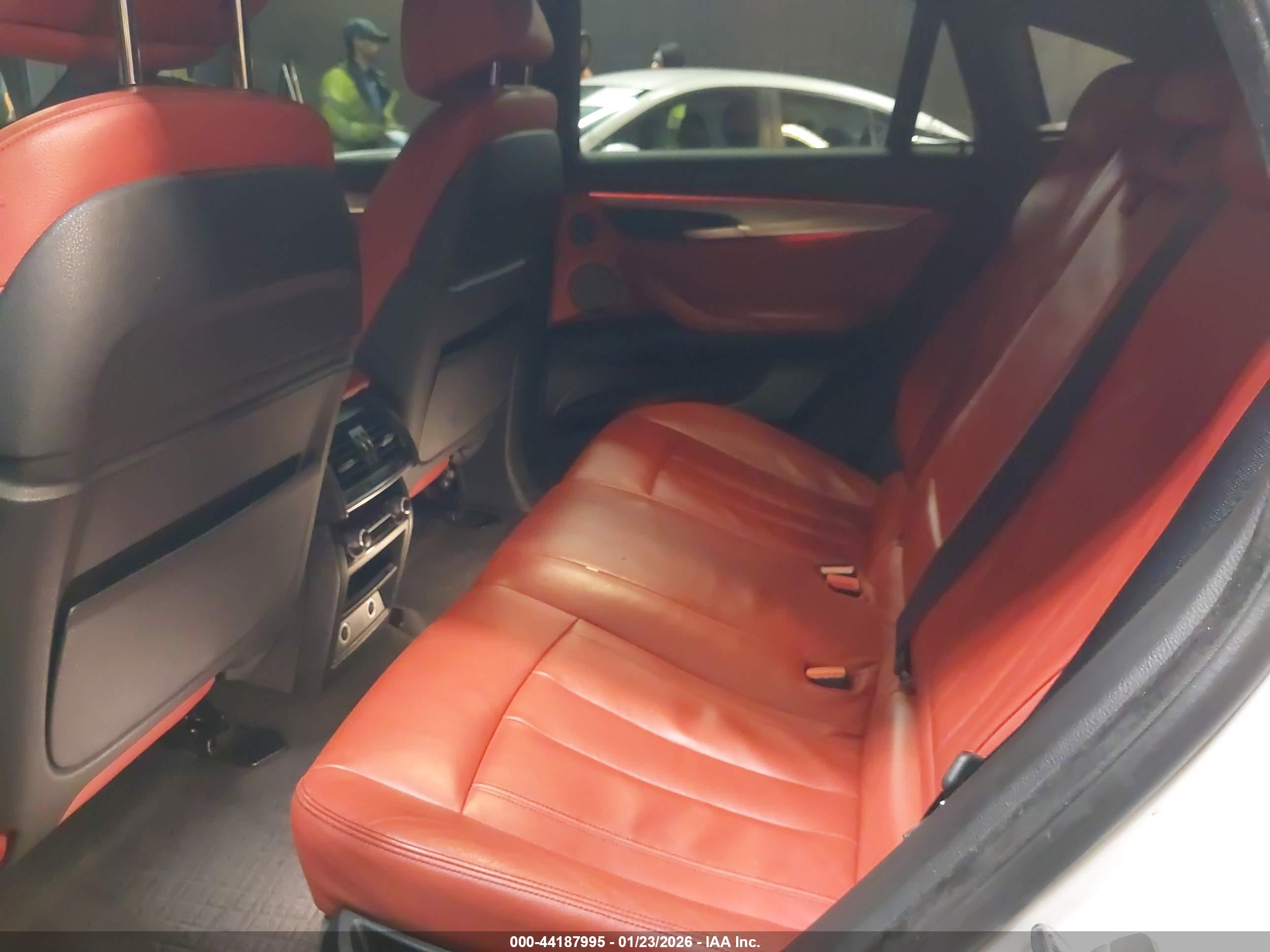 BMW X6 image 8