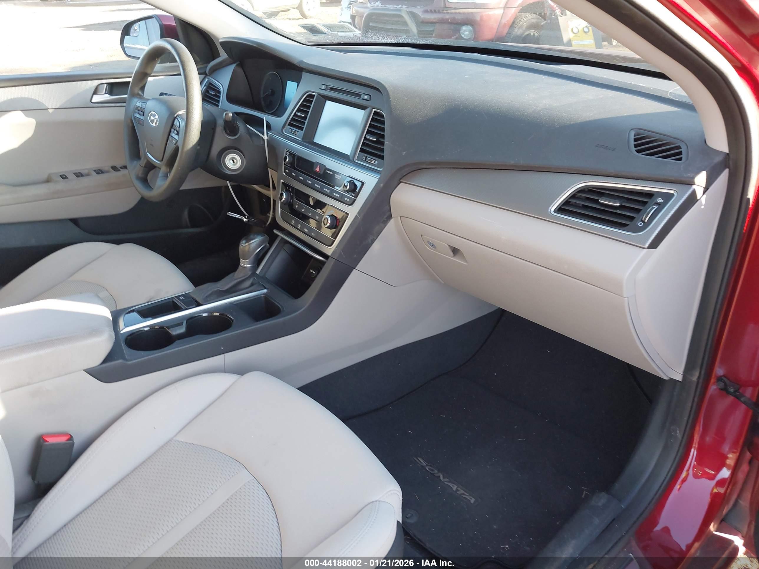 HYUNDAI SONATA image 5