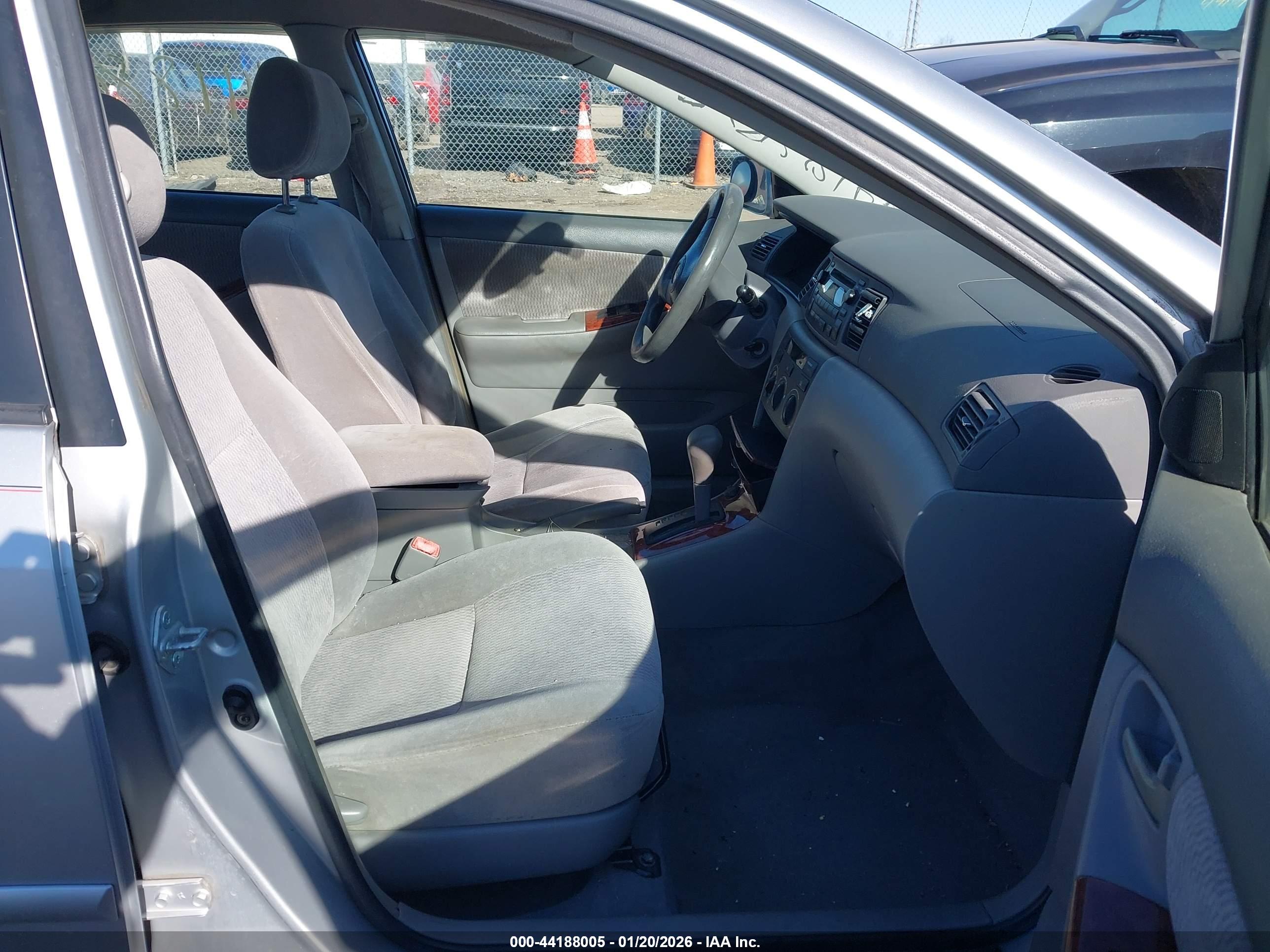 TOYOTA COROLLA image 5