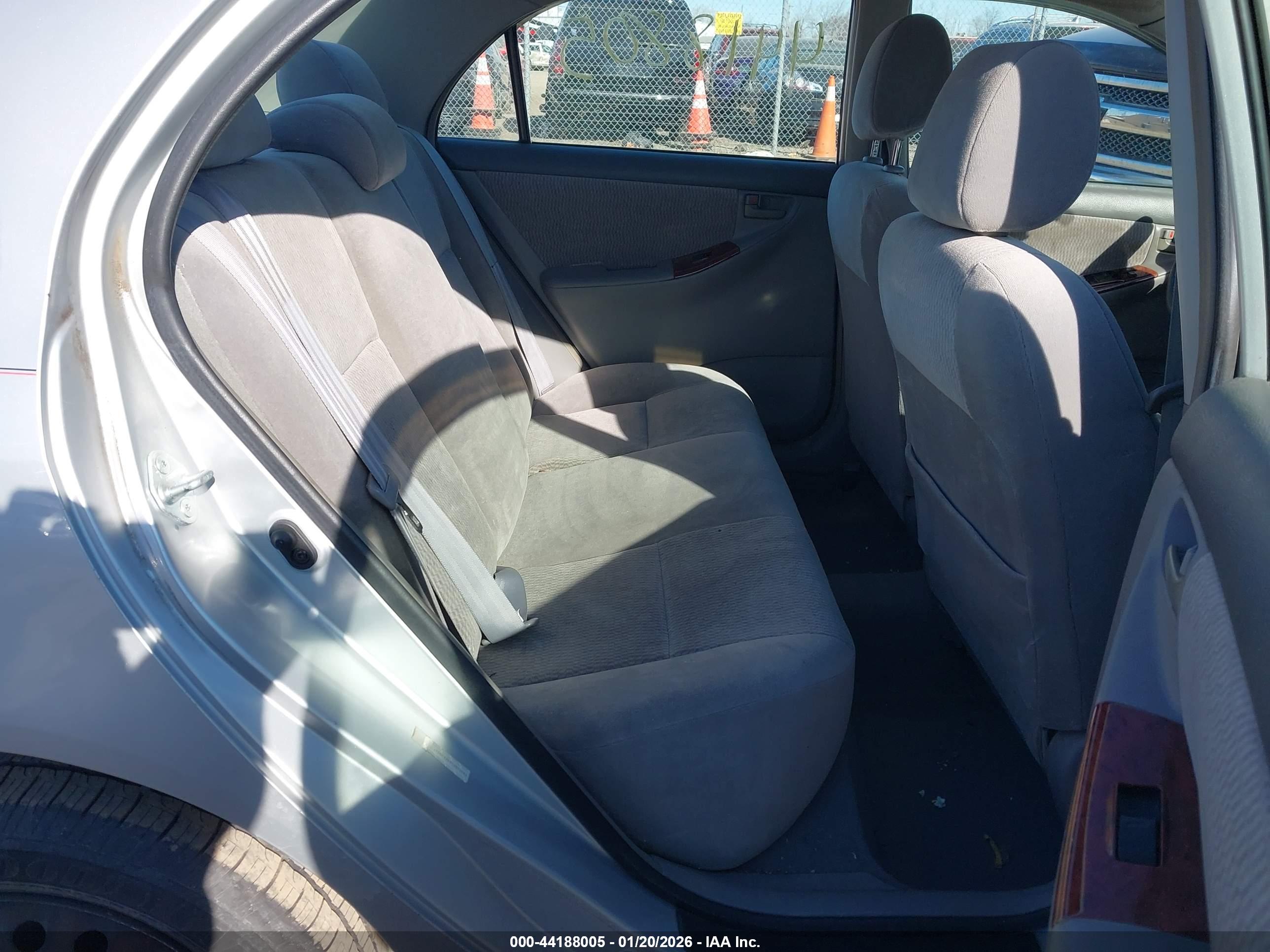 TOYOTA COROLLA image 8