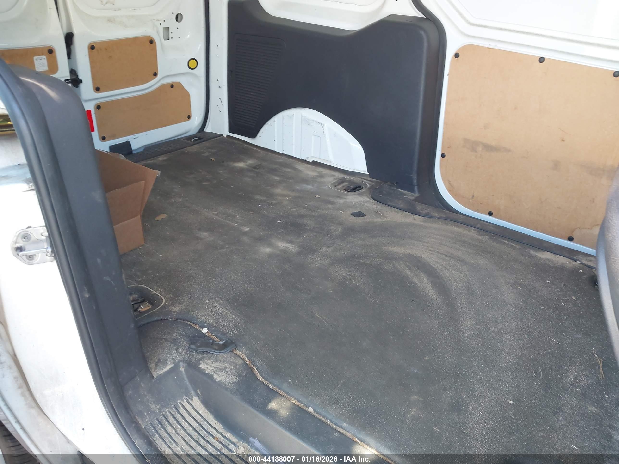 FORD TRANSIT image 8