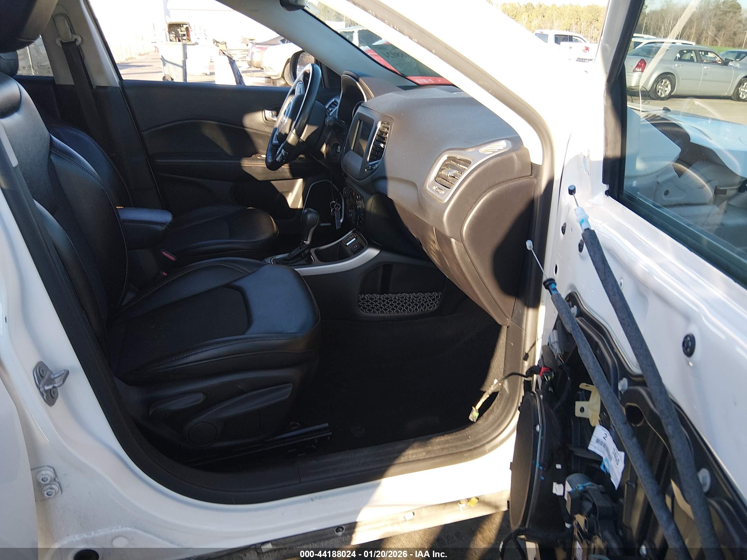 JEEP COMPASS image 5