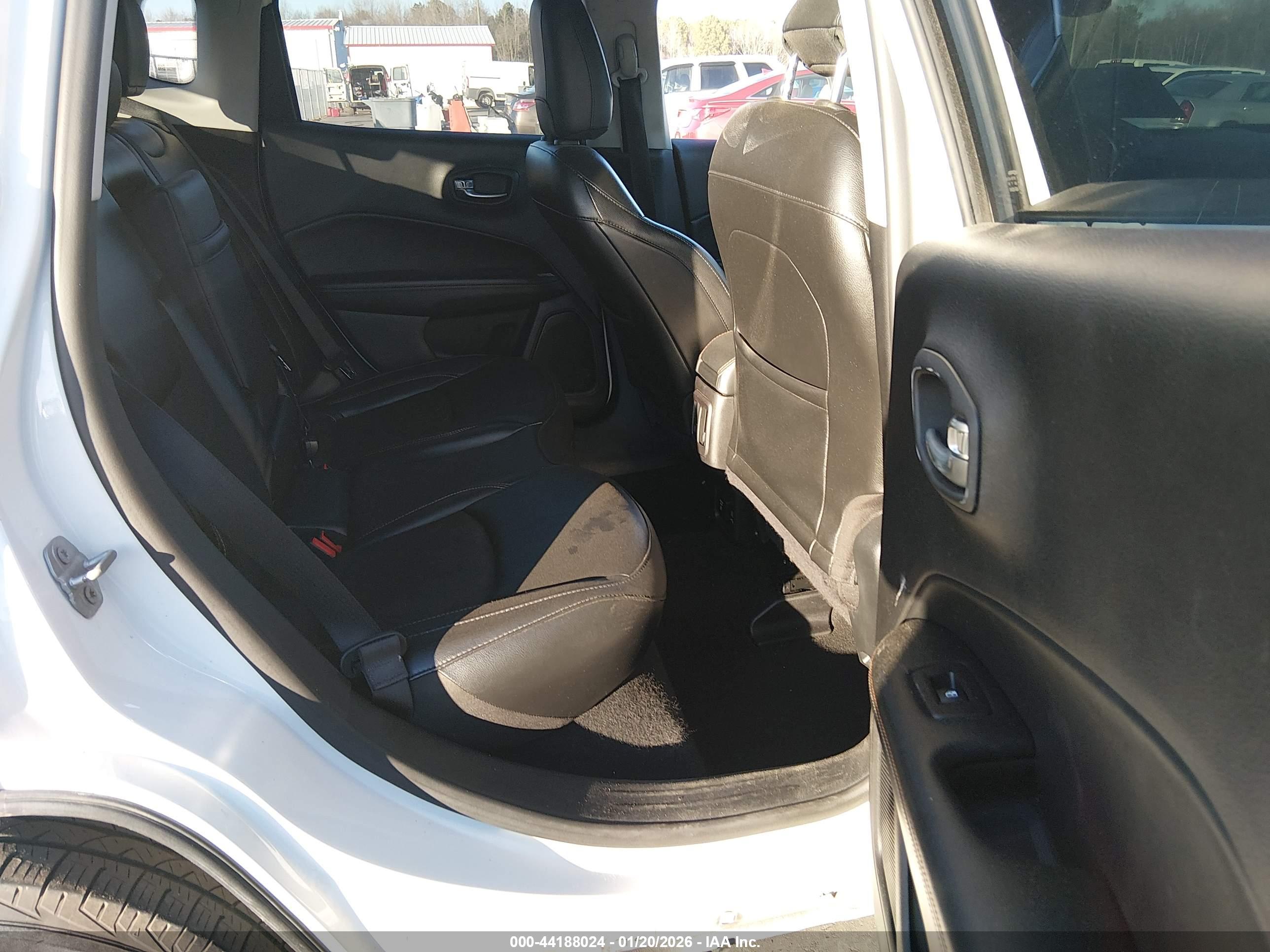 JEEP COMPASS image 8